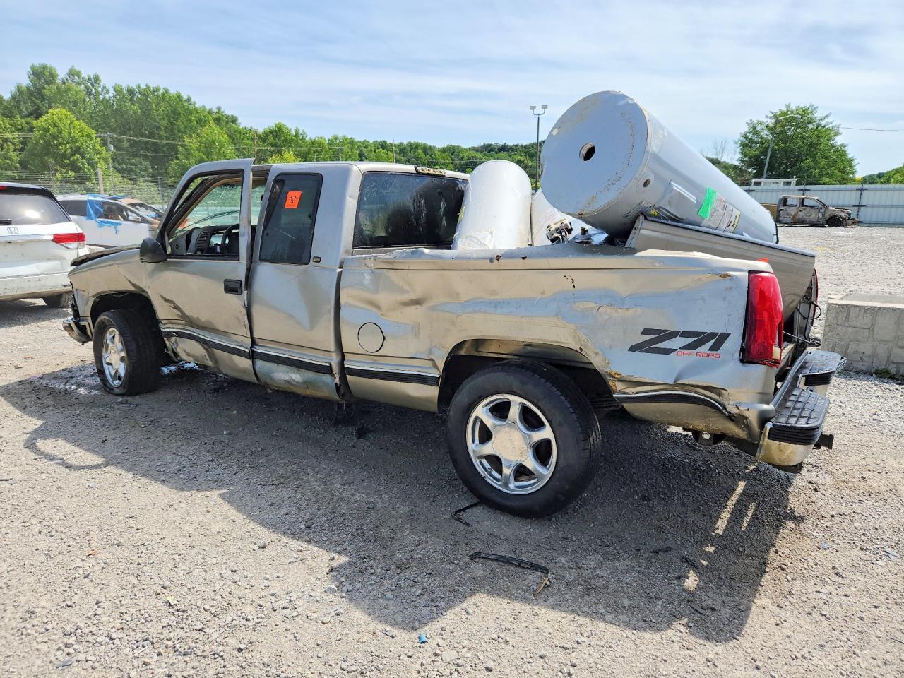 1998 Chevrolet Gmt-400 K1500 Beige vin: 2GCEK19R2W1224729