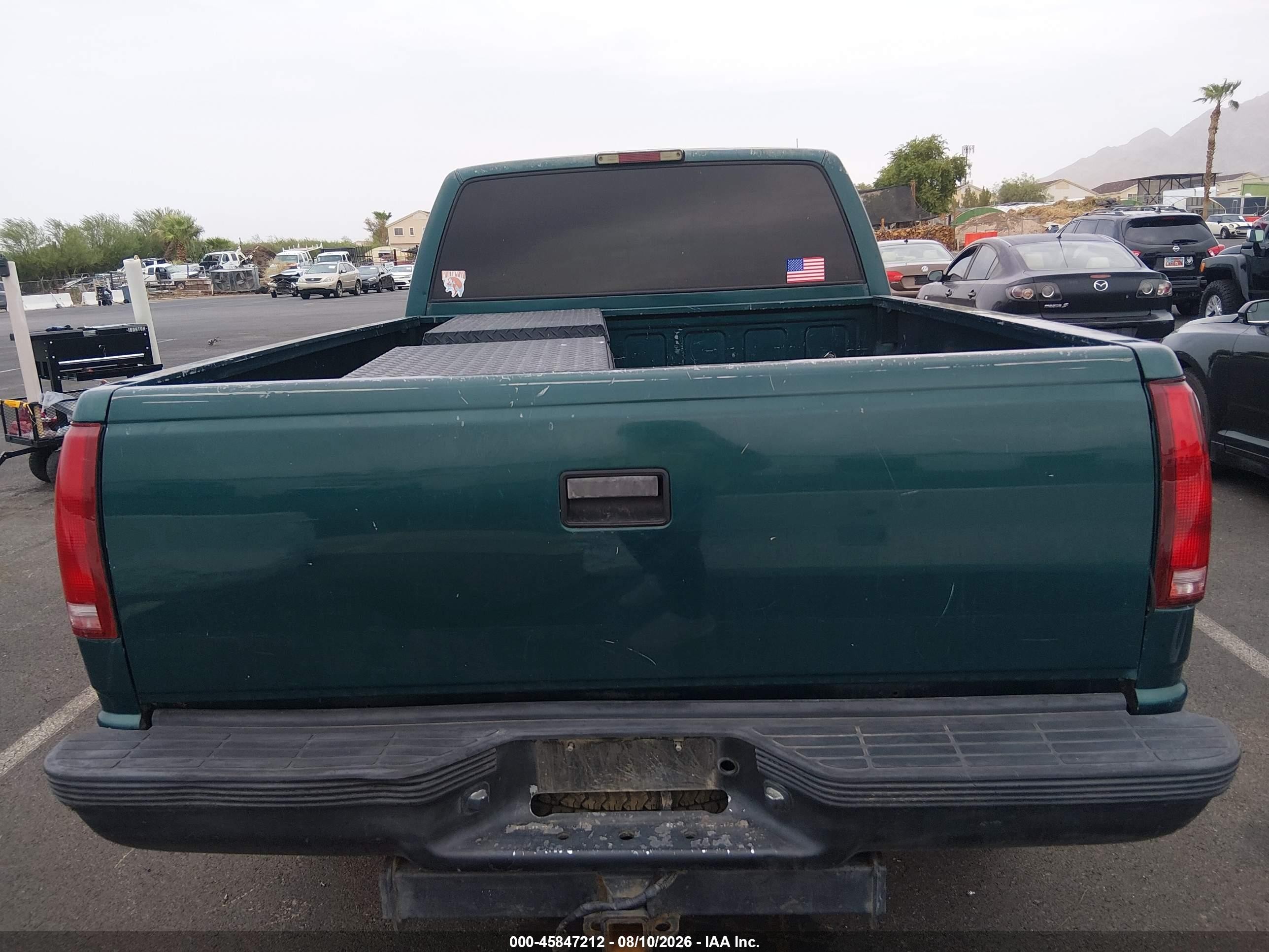 1997 Chevrolet K1500 Fleetside Green vin: 2GCEK19R3V1227704