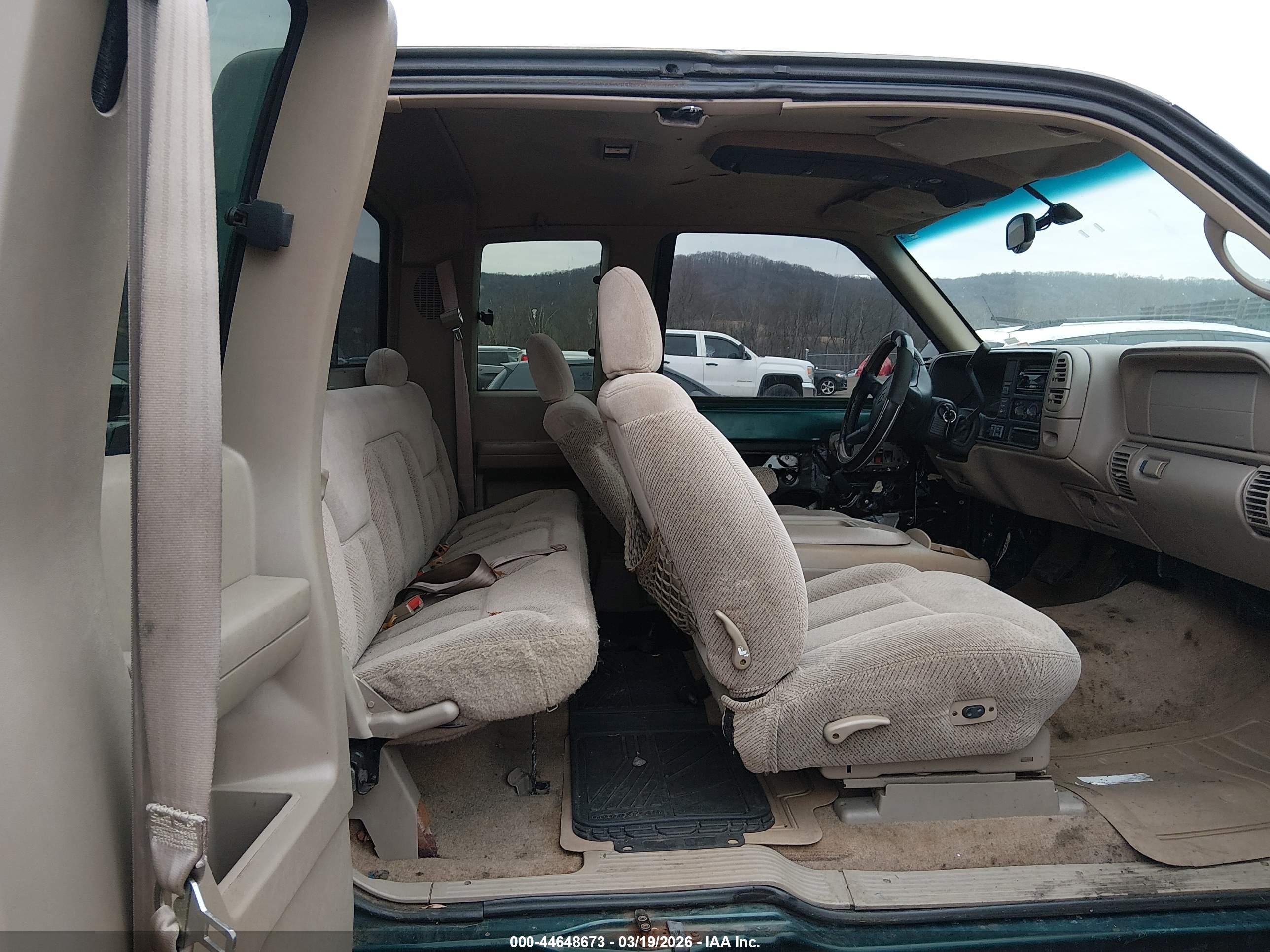 1997 Chevrolet K1500 Fleetside Зеленый vin: 2GCEK19R4V1111430