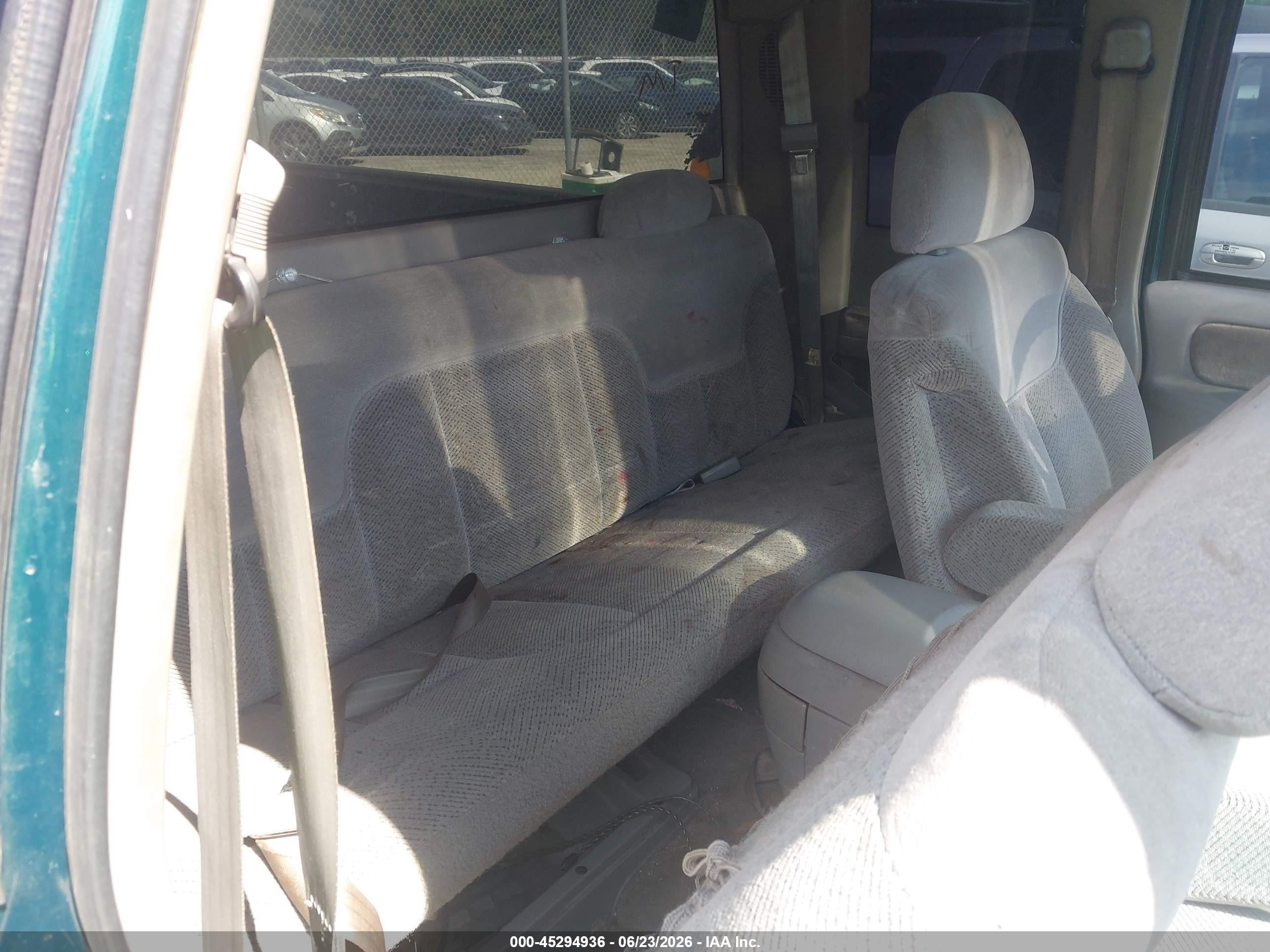 1997 Chevrolet K1500 Fleetside Green vin: 2GCEK19R4V1182918