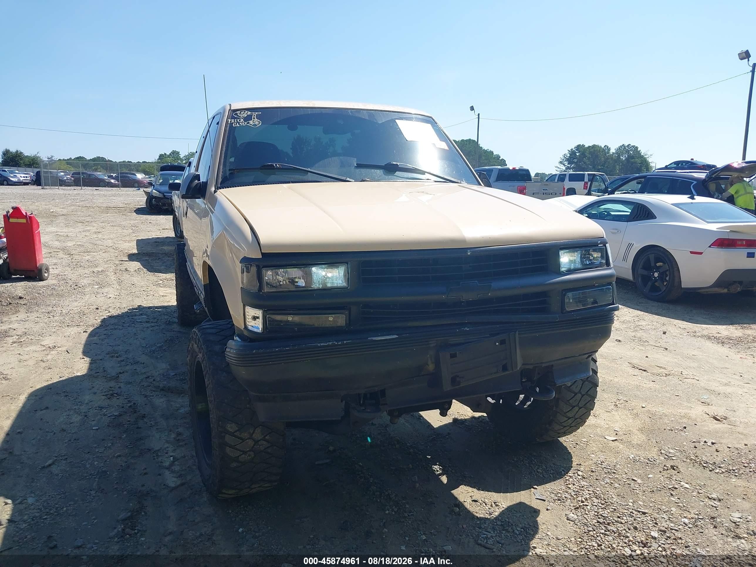 1997 Chevrolet K1500 Sportside Beige vin: 2GCEK19R4V1250232