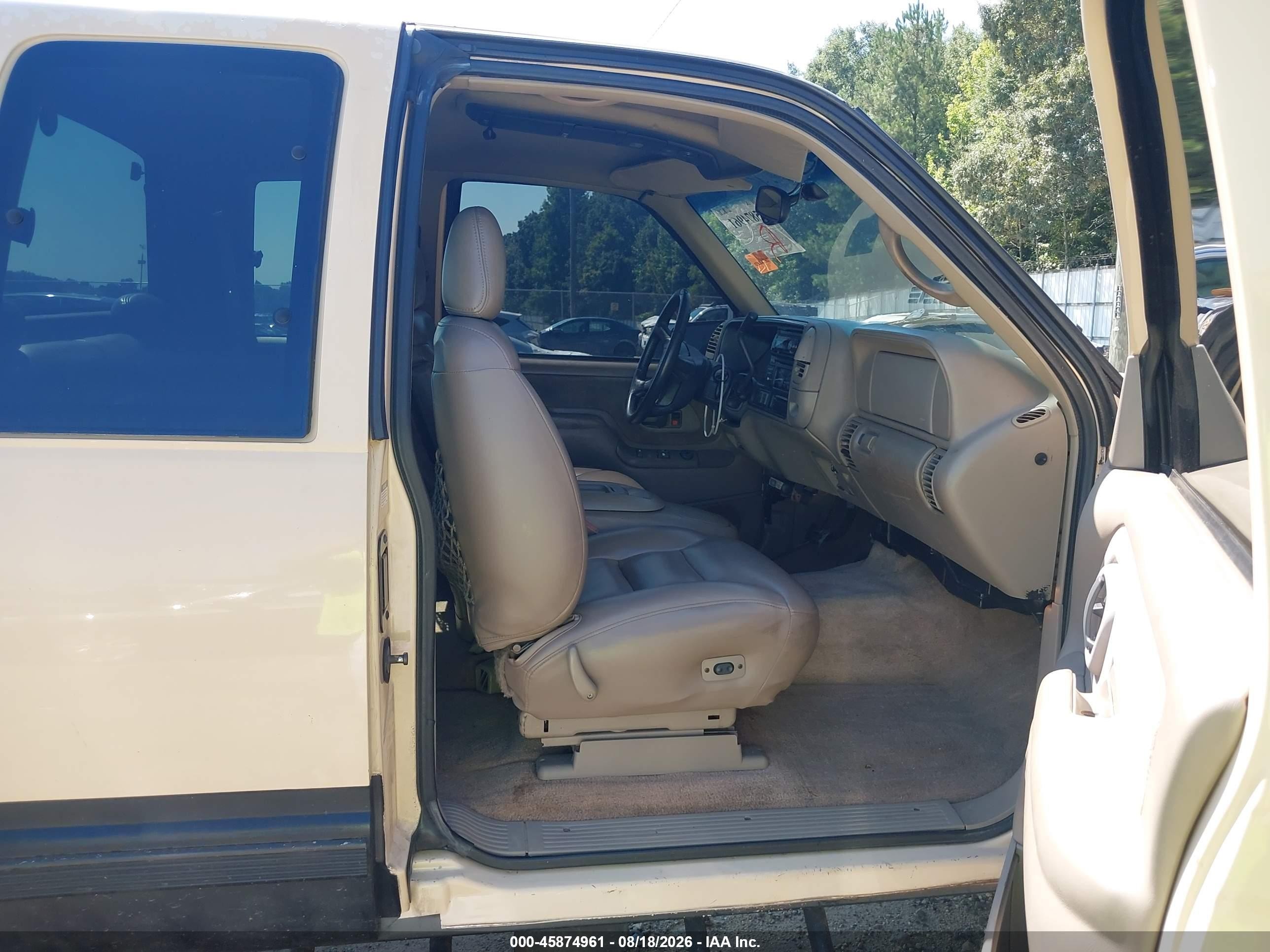 1997 Chevrolet K1500 Sportside Beige vin: 2GCEK19R4V1250232