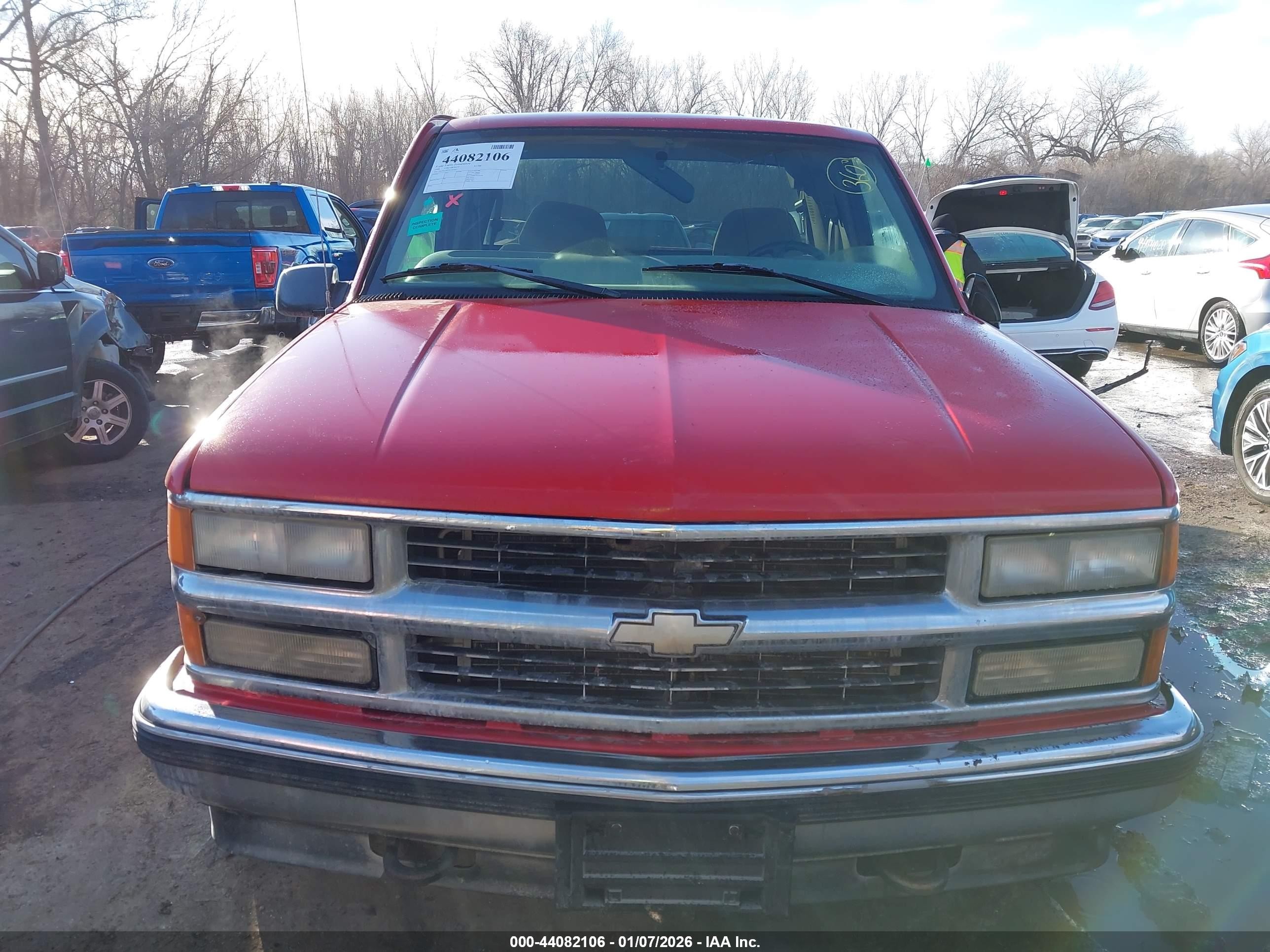 1998 Chevrolet K1500 Fleetside Красный vin: 2GCEK19R4W1143067