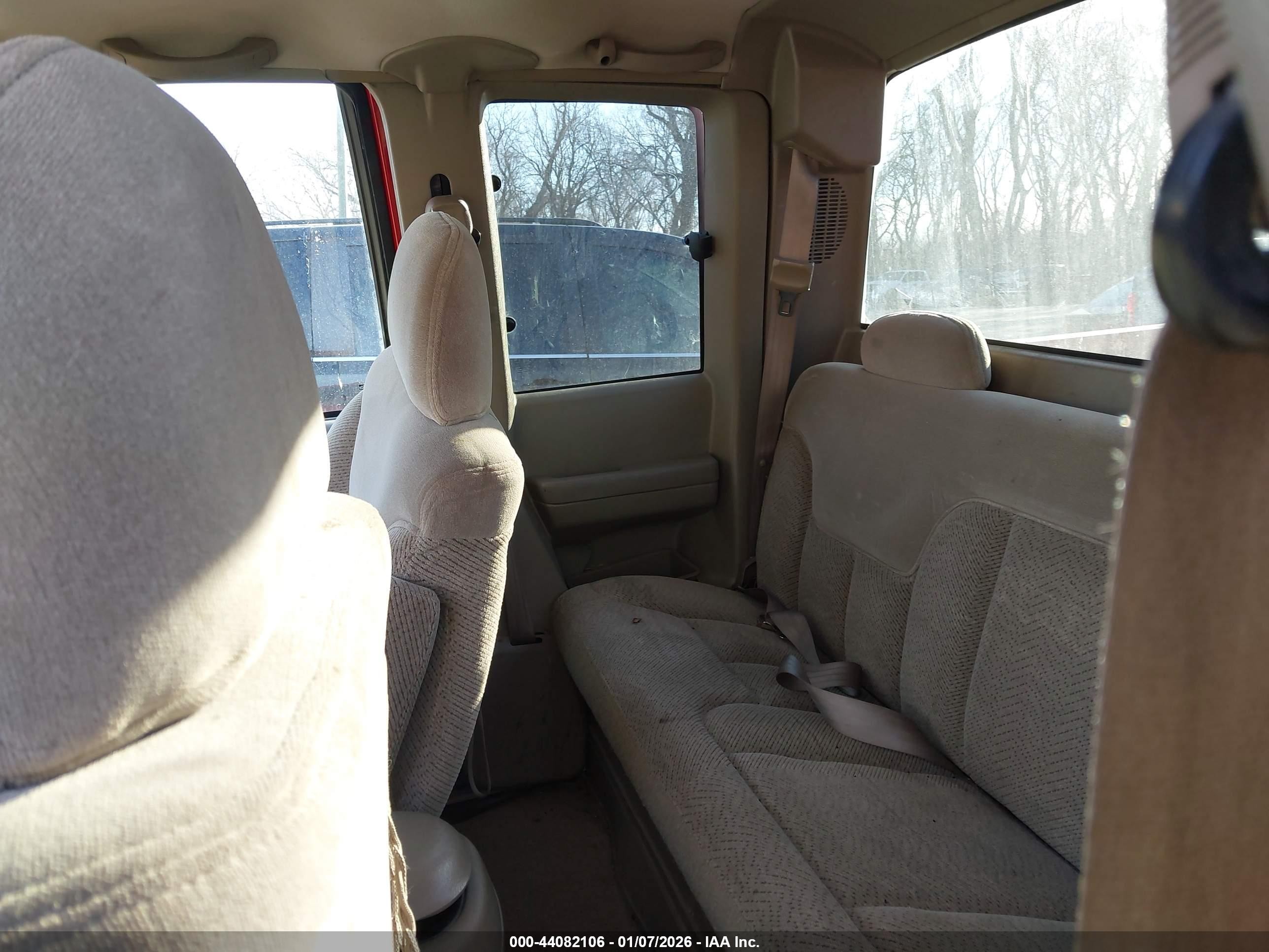 1998 Chevrolet K1500 Fleetside Красный vin: 2GCEK19R4W1143067