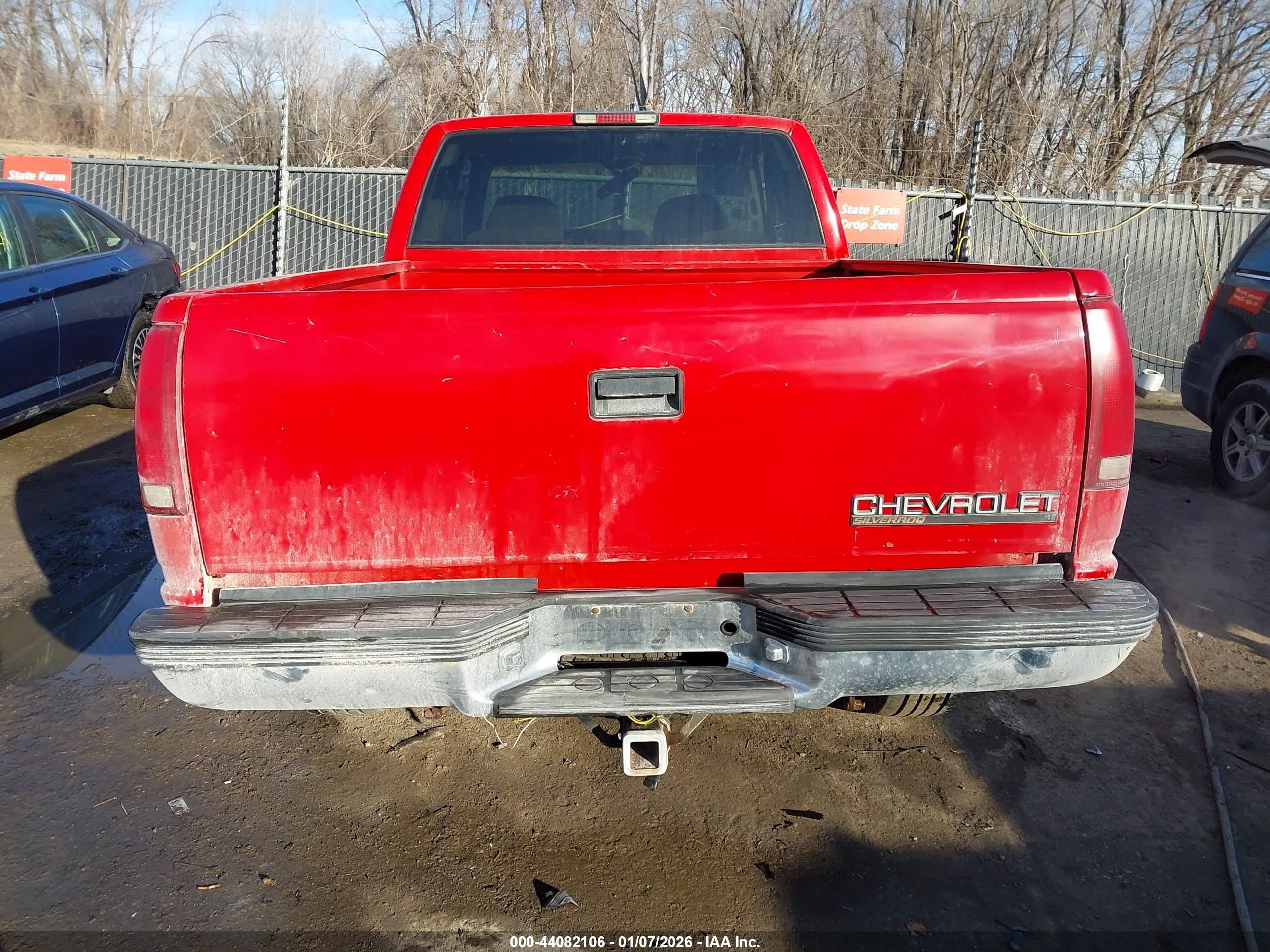 1998 Chevrolet K1500 Fleetside Красный vin: 2GCEK19R4W1143067