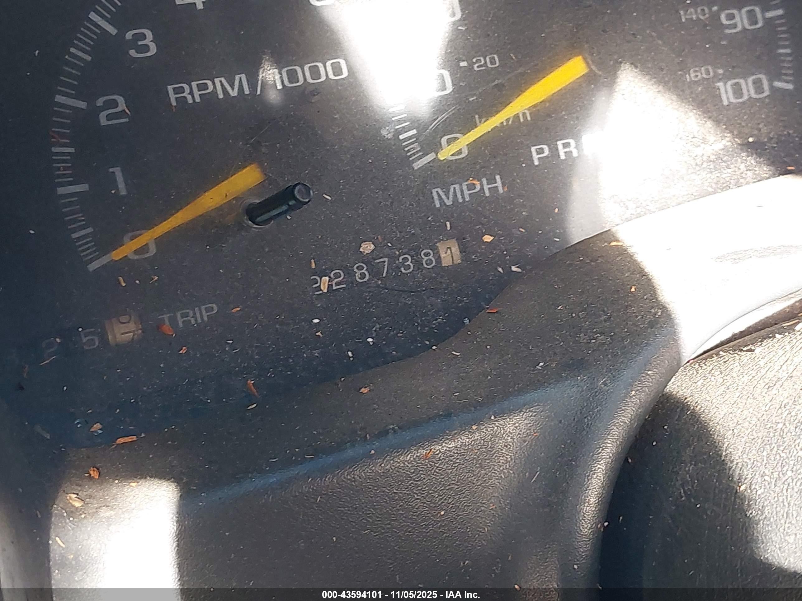 1997 Chevrolet K1500 Fleetside Tan vin: 2GCEK19R5V1211794