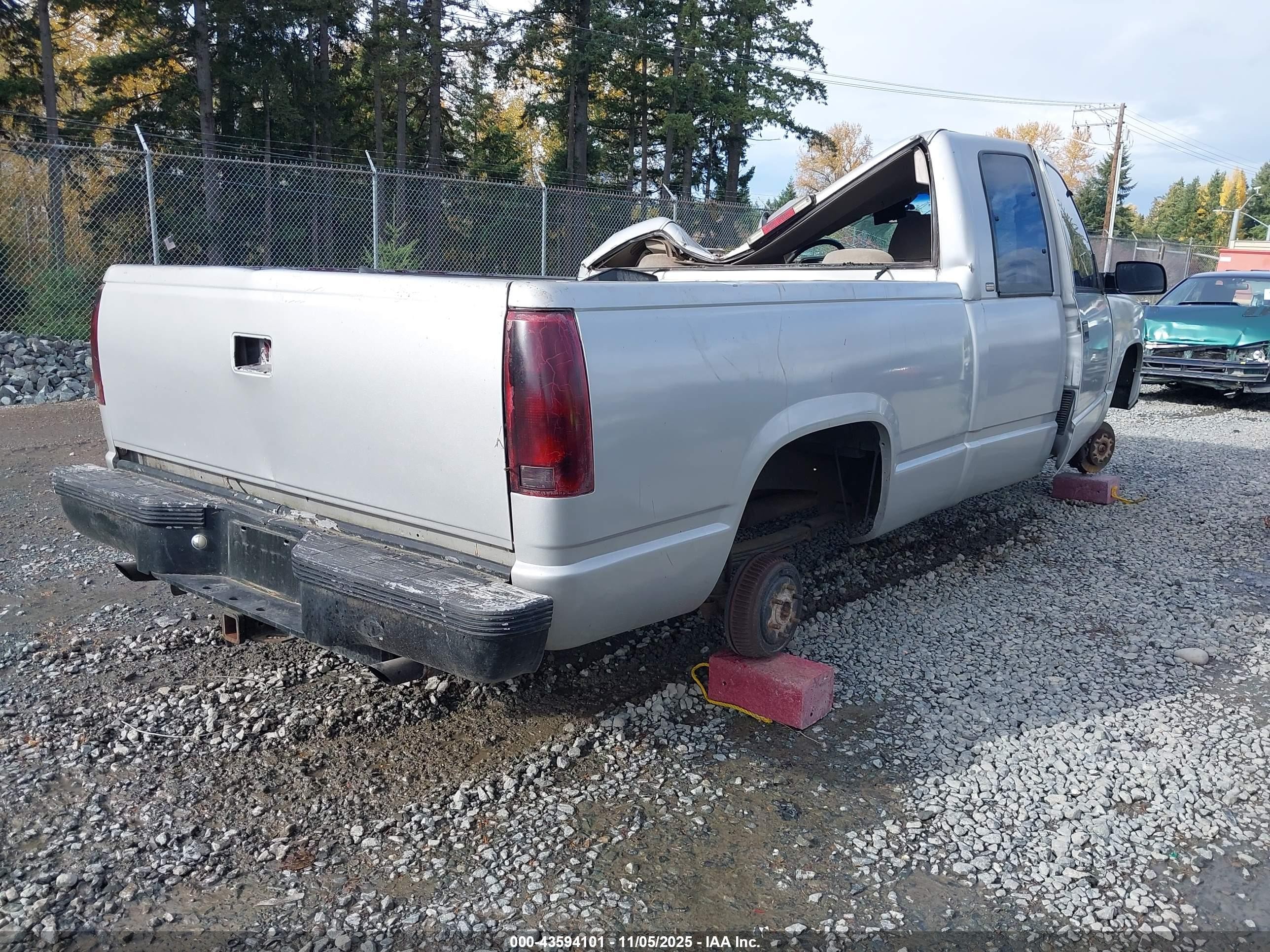 1997 Chevrolet K1500 Fleetside Tan vin: 2GCEK19R5V1211794