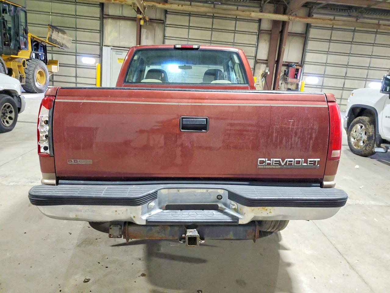 1998 Chevrolet Gmt-400 K1500 Red vin: 2GCEK19R5W1171993