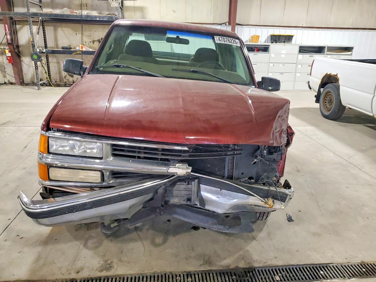 1998 Chevrolet Gmt-400 K1500 Red vin: 2GCEK19R5W1171993