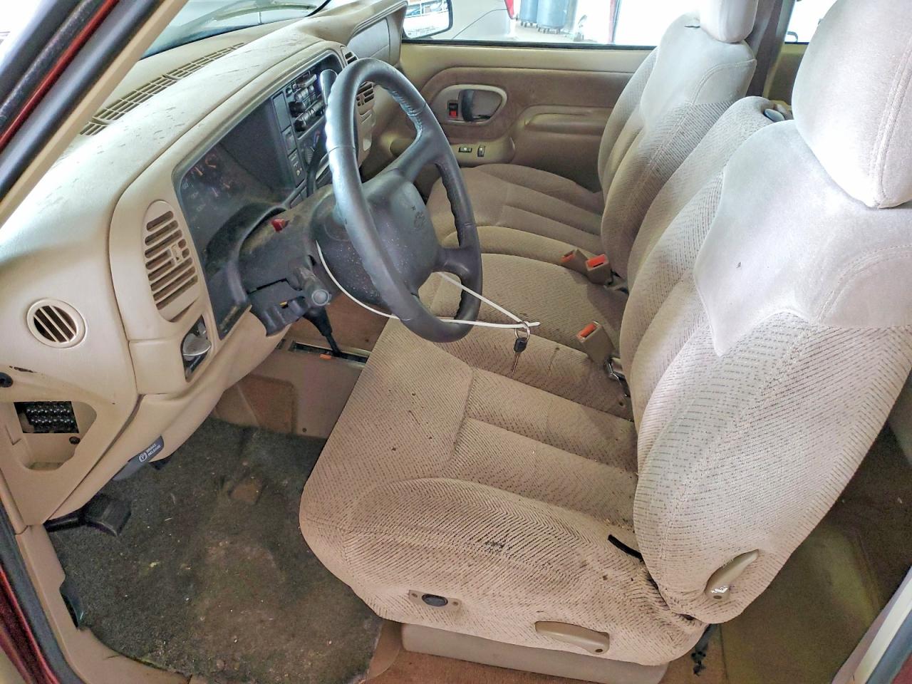 1998 Chevrolet Gmt-400 K1500 Red vin: 2GCEK19R5W1171993