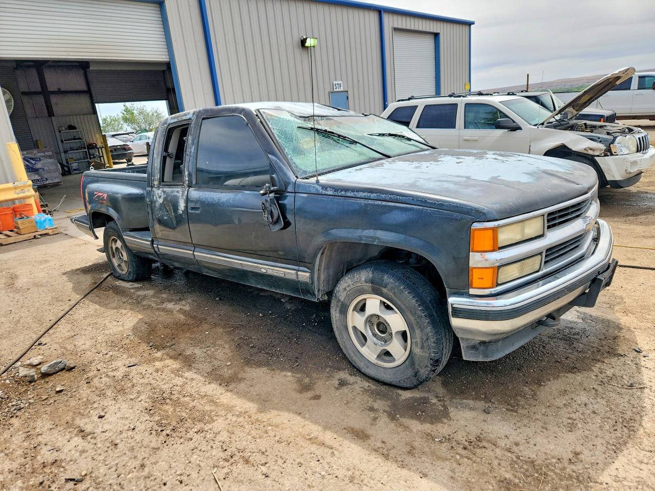 1998 Chevrolet Gmt-400 K1500 Black vin: 2GCEK19R5W1273049