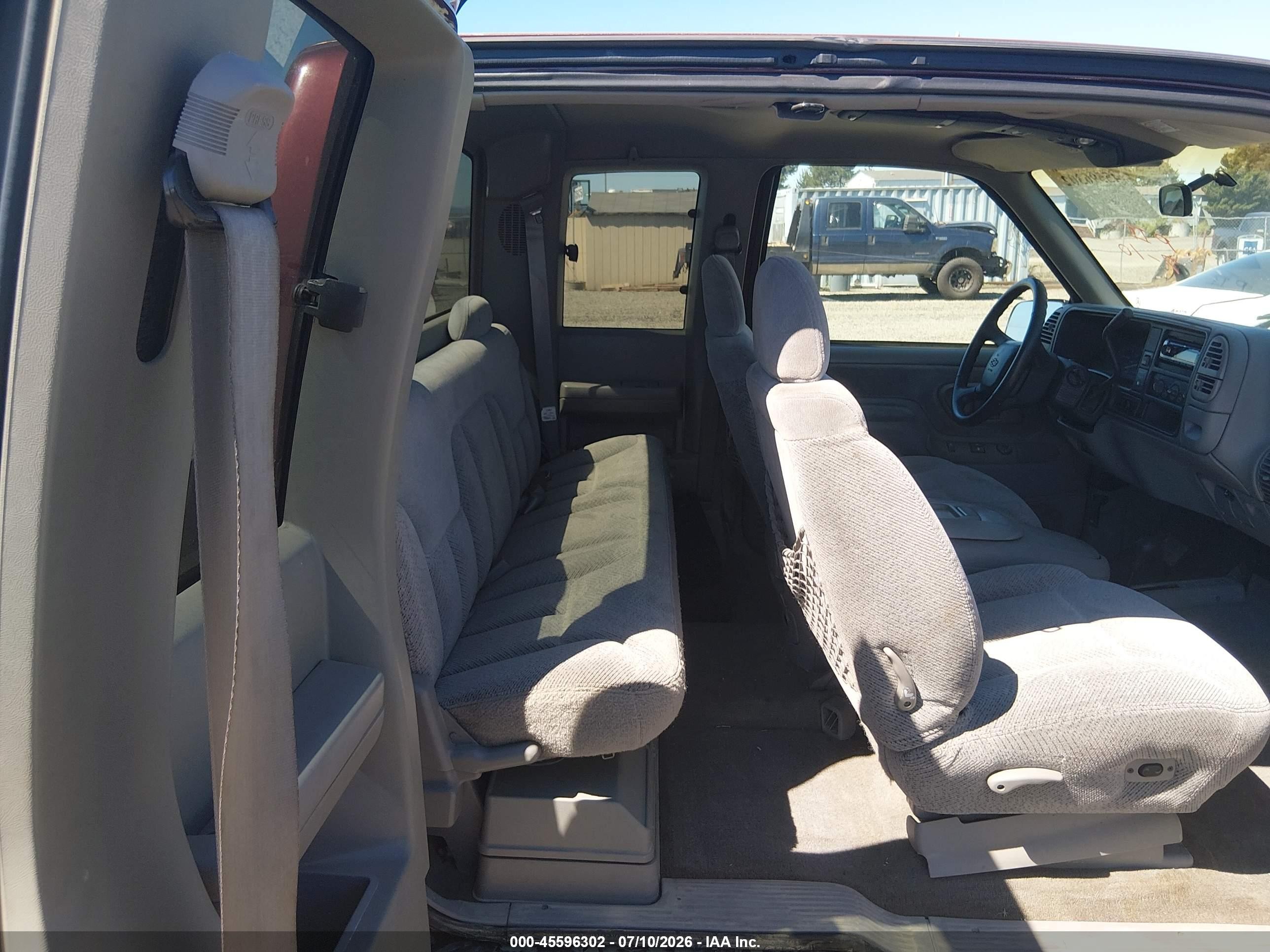 1998 Chevrolet C/k 1500 Fleetside Red vin: 2GCEK19R5W1273729