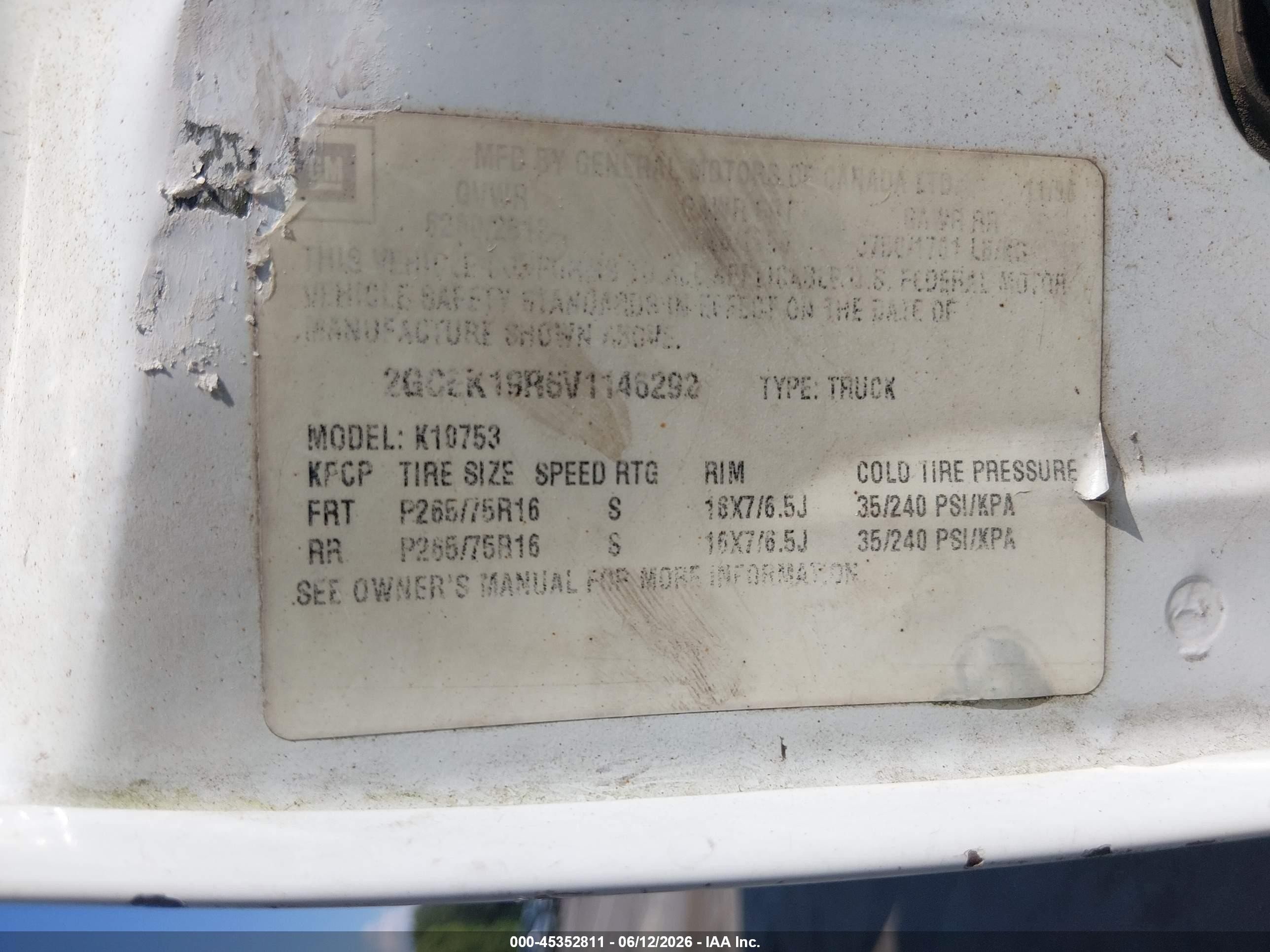 1997 Chevrolet K1500 Fleetside White vin: 2GCEK19R6V1146292