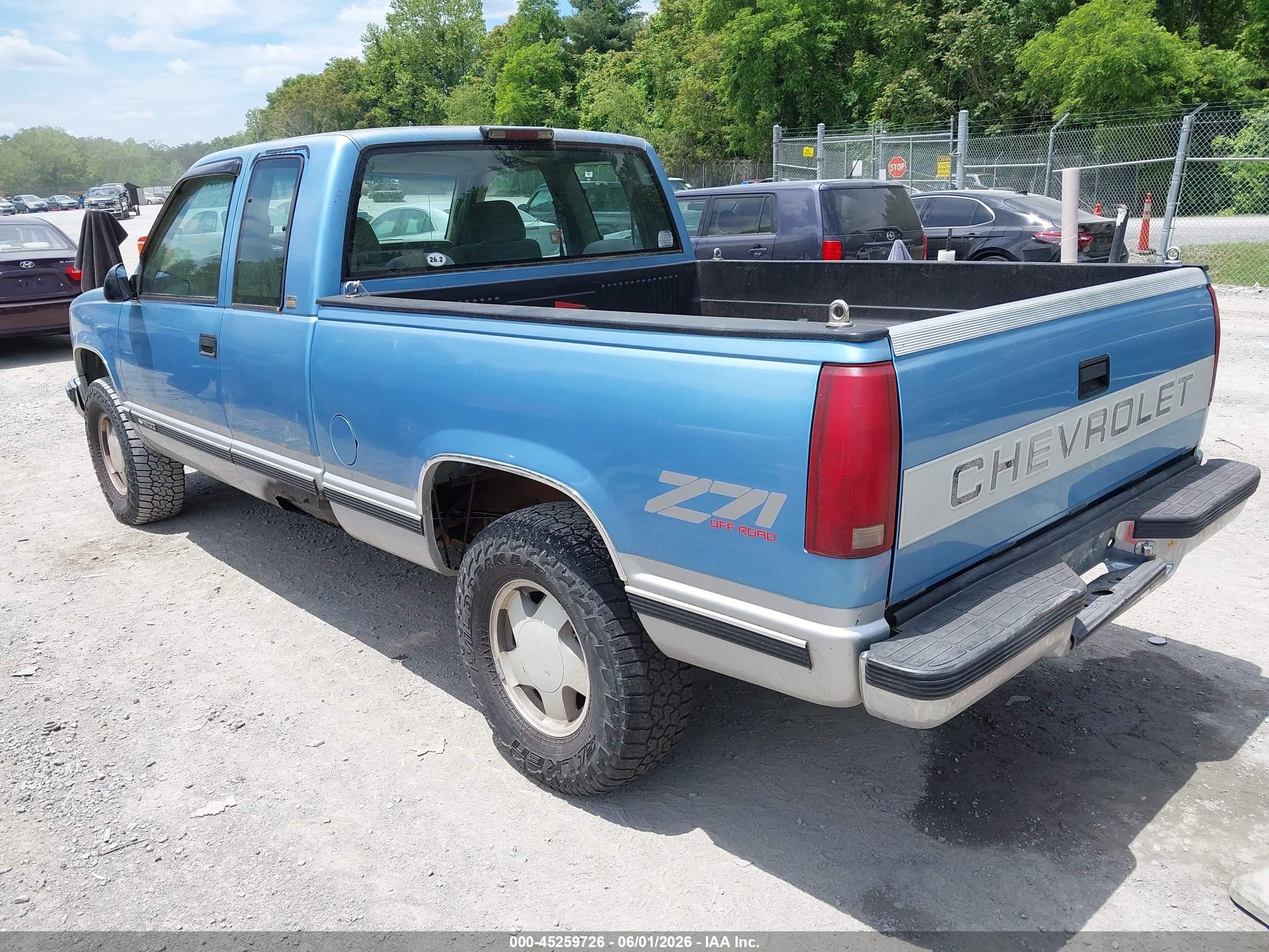 1997 Chevrolet K1500 Fleetside Light Blue vin: 2GCEK19R6V1158815