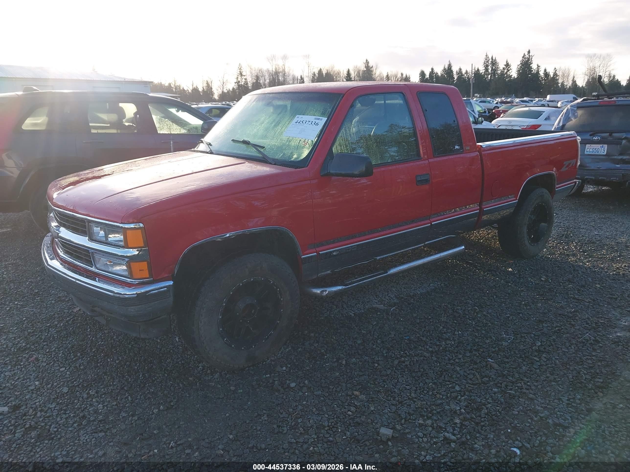 1997 Chevrolet K1500 Fleetside Красный vin: 2GCEK19R6V1277156