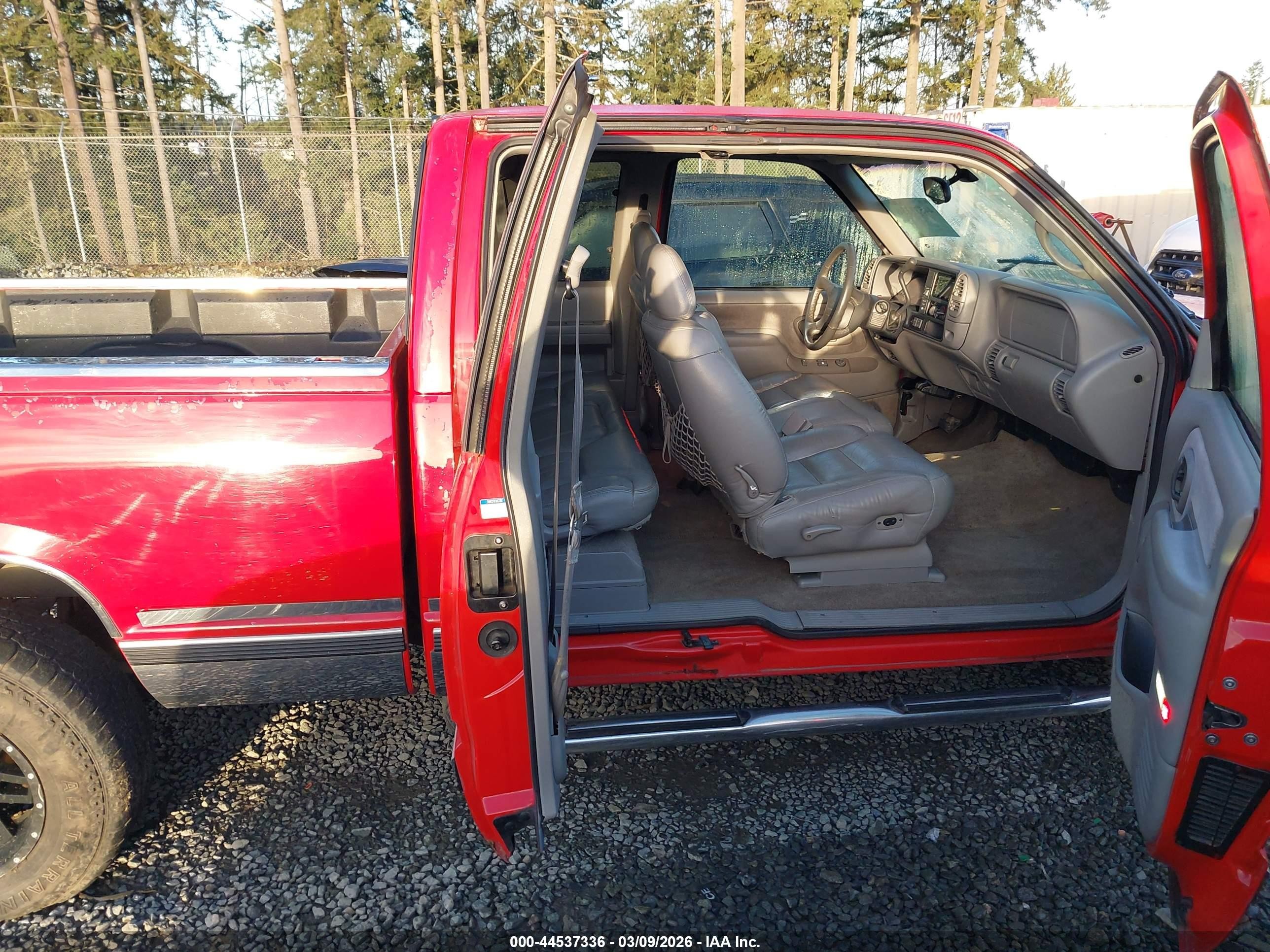 1997 Chevrolet K1500 Fleetside Красный vin: 2GCEK19R6V1277156
