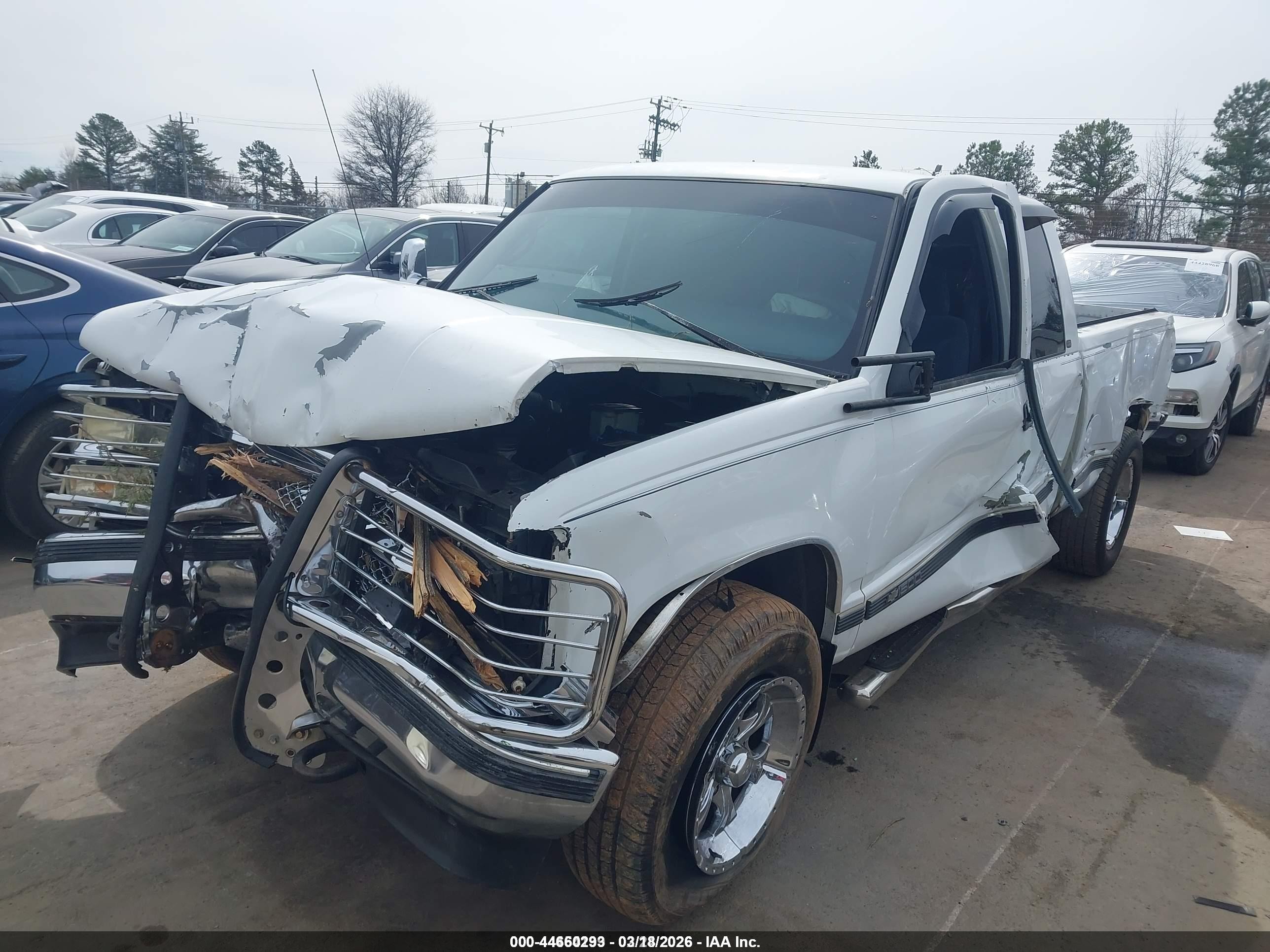 1997 Chevrolet K1500 Fleetside Белый vin: 2GCEK19R6V1282101