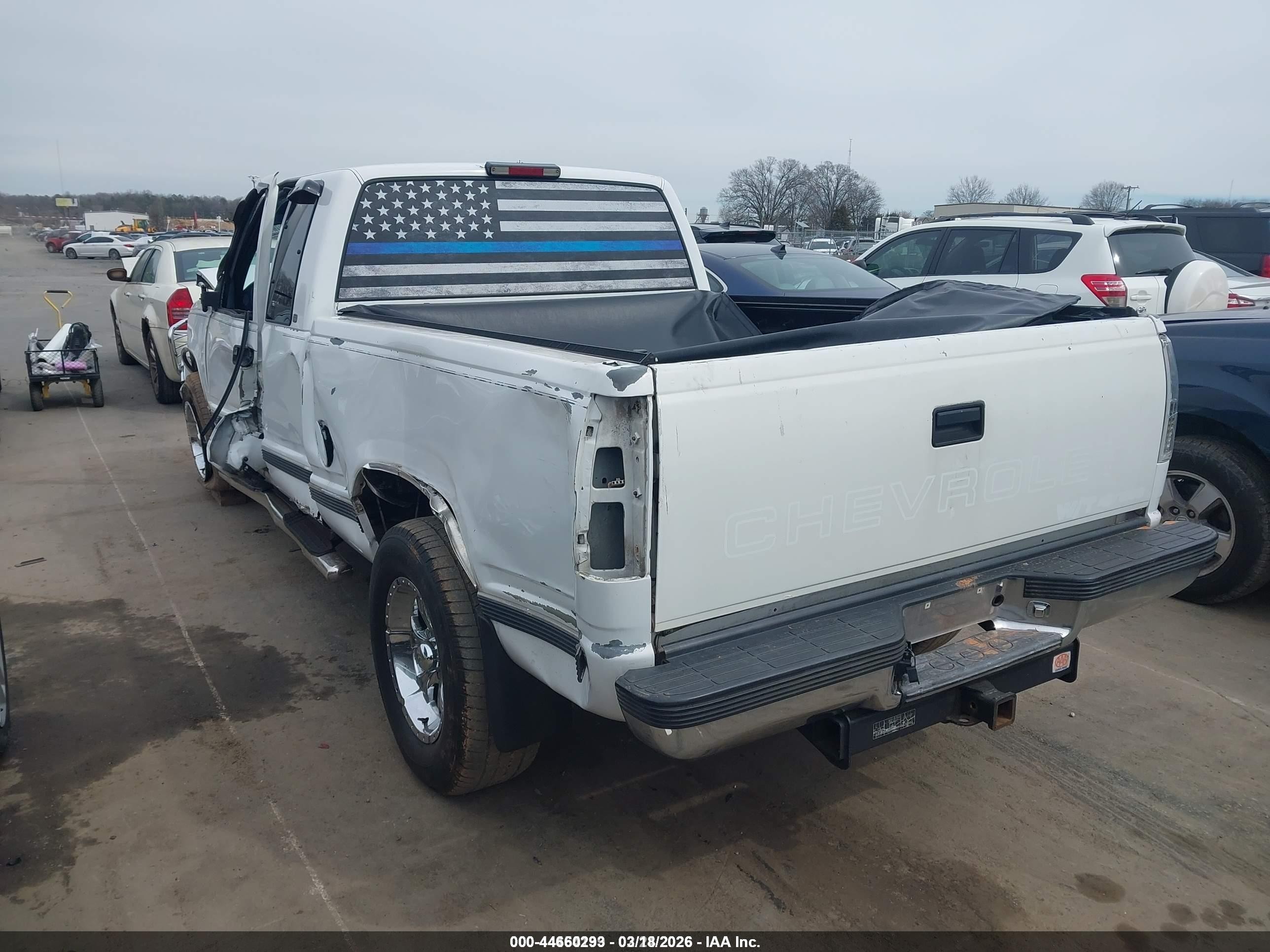 1997 Chevrolet K1500 Fleetside Белый vin: 2GCEK19R6V1282101