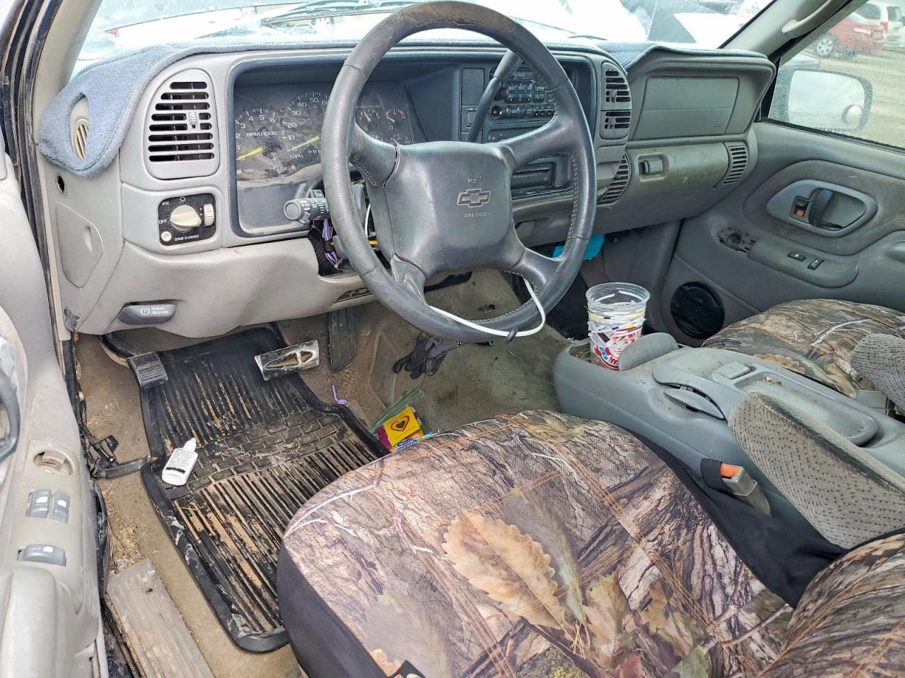1998 Chevrolet Gmt-400 K1500 Black vin: 2GCEK19R6W1140042