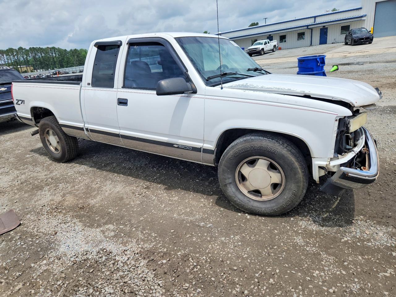 1998 Chevrolet Gmt-400 K1500 White vin: 2GCEK19R6W1221378