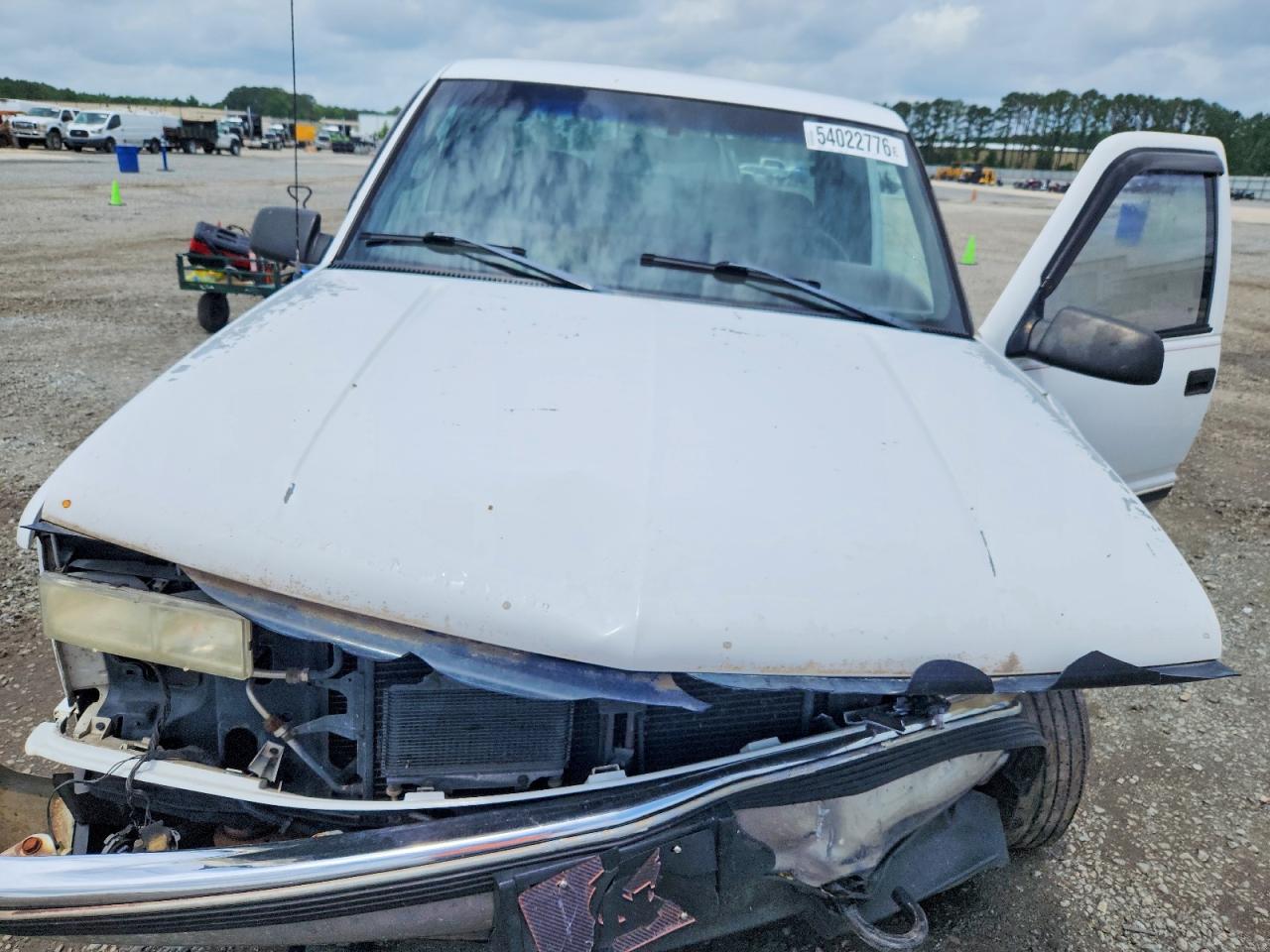 1998 Chevrolet Gmt-400 K1500 White vin: 2GCEK19R6W1221378
