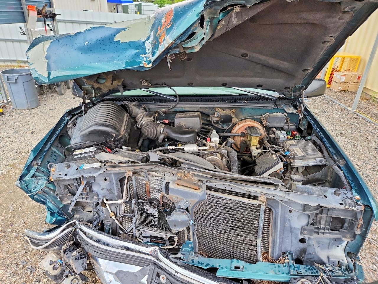 1997 Chevrolet Gmt-400 K1500 Green vin: 2GCEK19R7V1203941