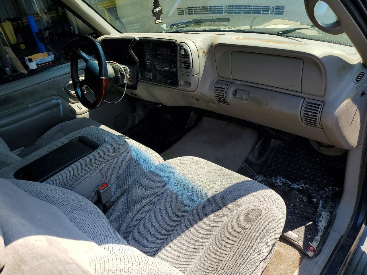 1998 Chevrolet Gmt-400 K1500 Blue vin: 2GCEK19R7W1224581