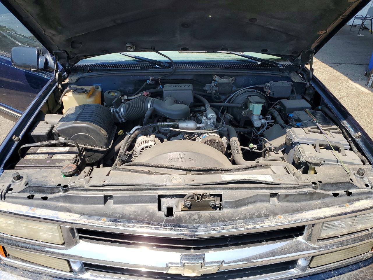 1998 Chevrolet Gmt-400 K1500 Blue vin: 2GCEK19R7W1224581