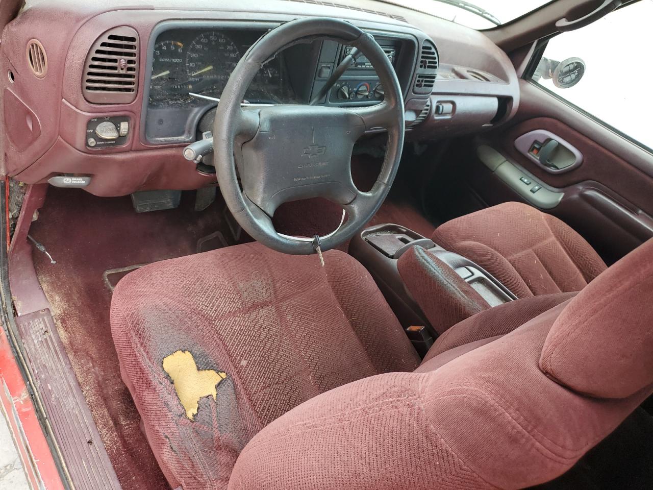 1996 Chevrolet Gmt-400 K1500 Red vin: 2GCEK19R8T1209275
