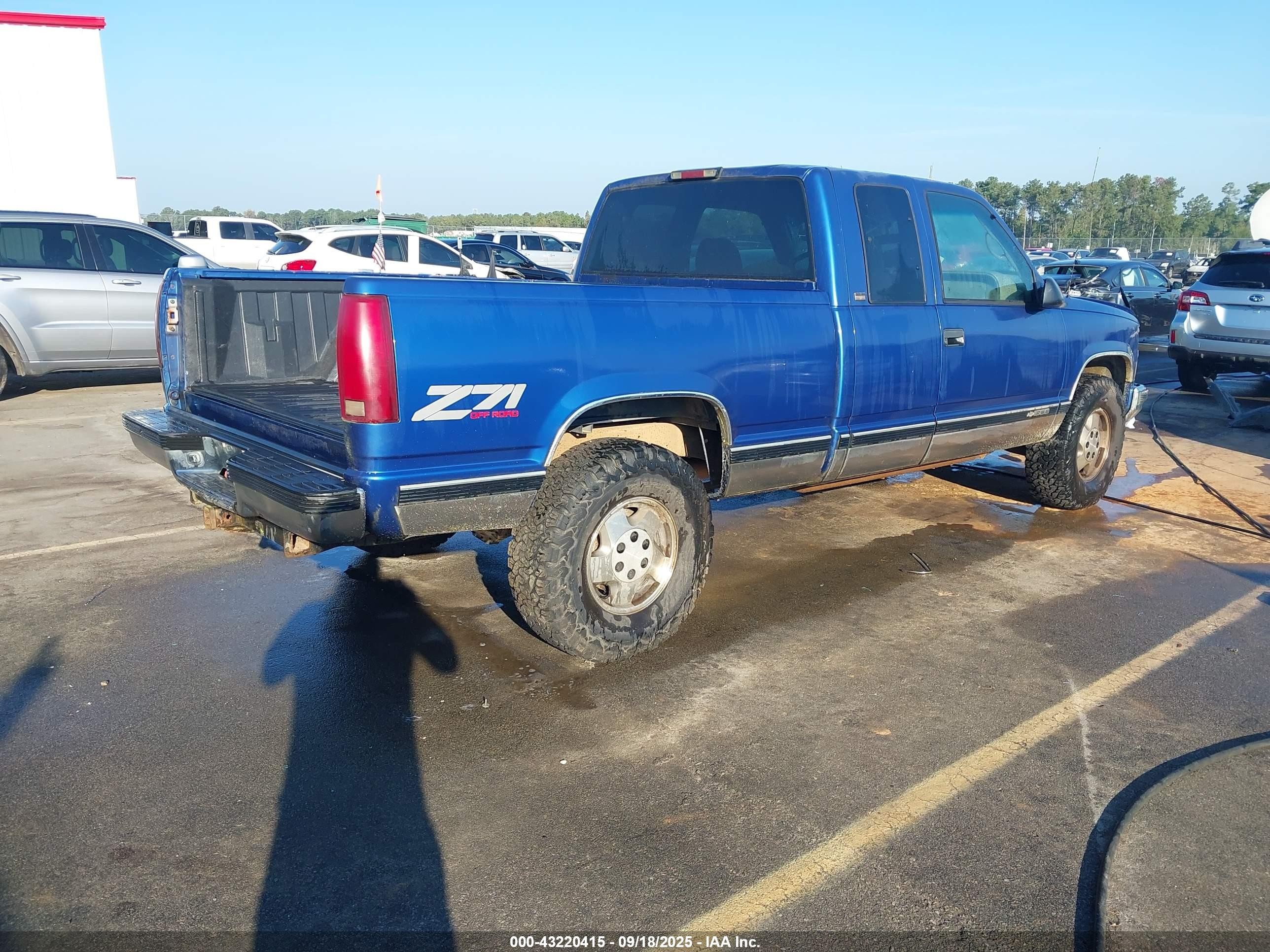 1997 Chevrolet K1500 Fleetside Blue vin: 2GCEK19R8V1125041