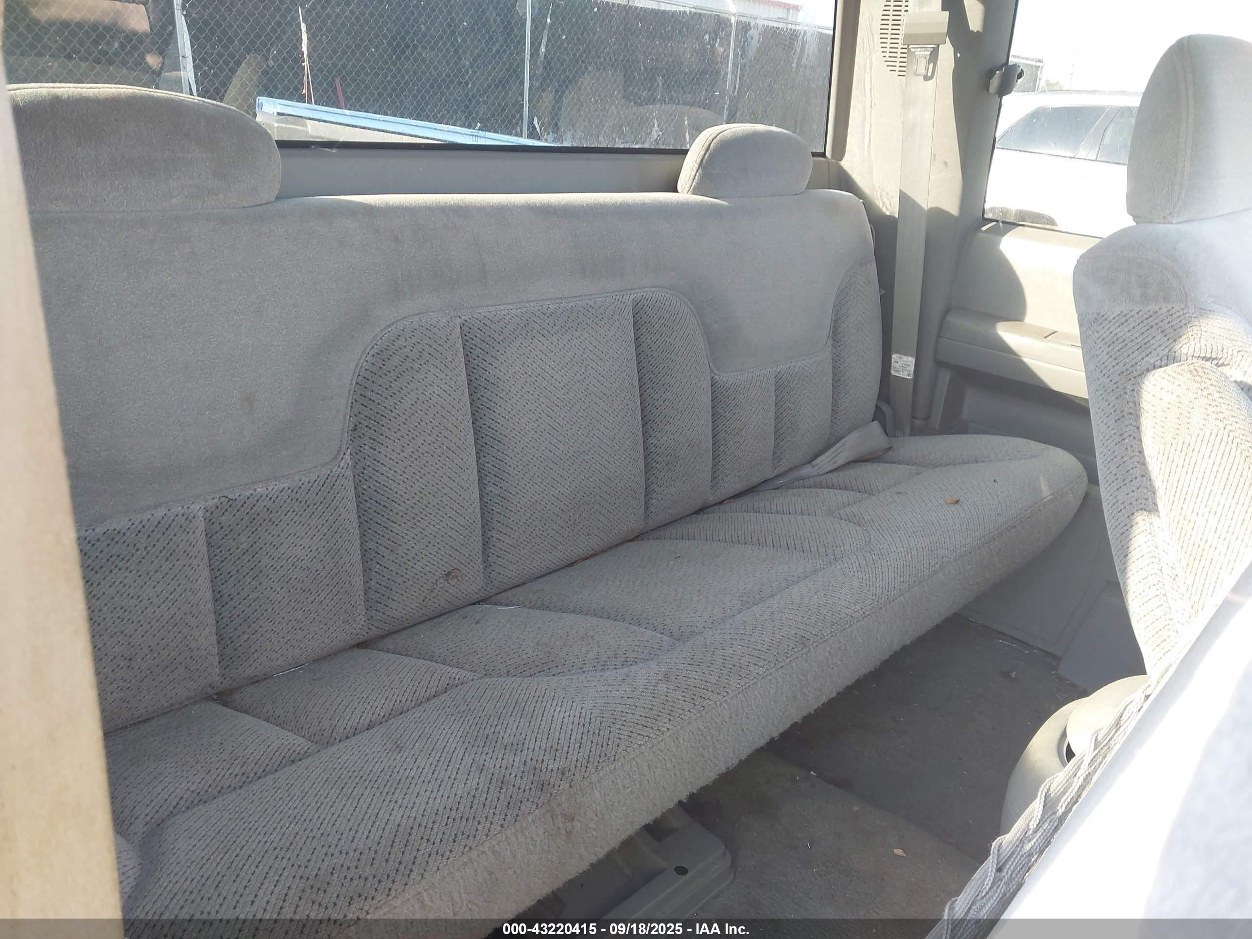 1997 Chevrolet K1500 Fleetside Blue vin: 2GCEK19R8V1125041