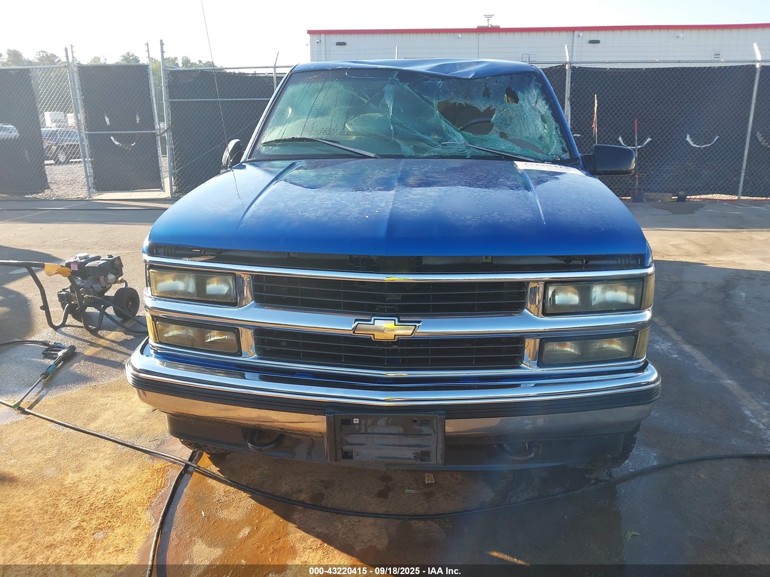 1997 Chevrolet K1500 Fleetside Blue vin: 2GCEK19R8V1125041