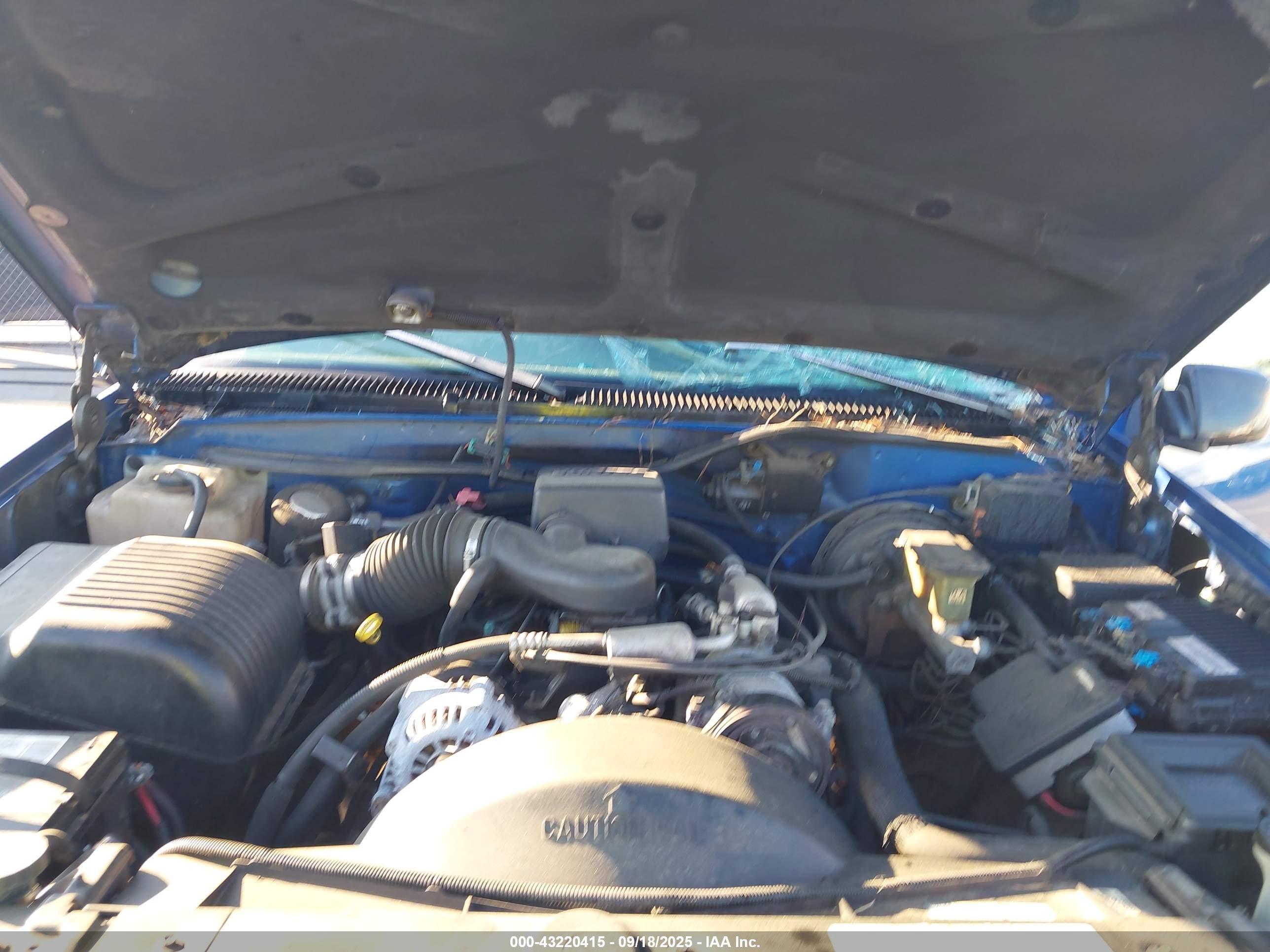 1997 Chevrolet K1500 Fleetside Blue vin: 2GCEK19R8V1125041