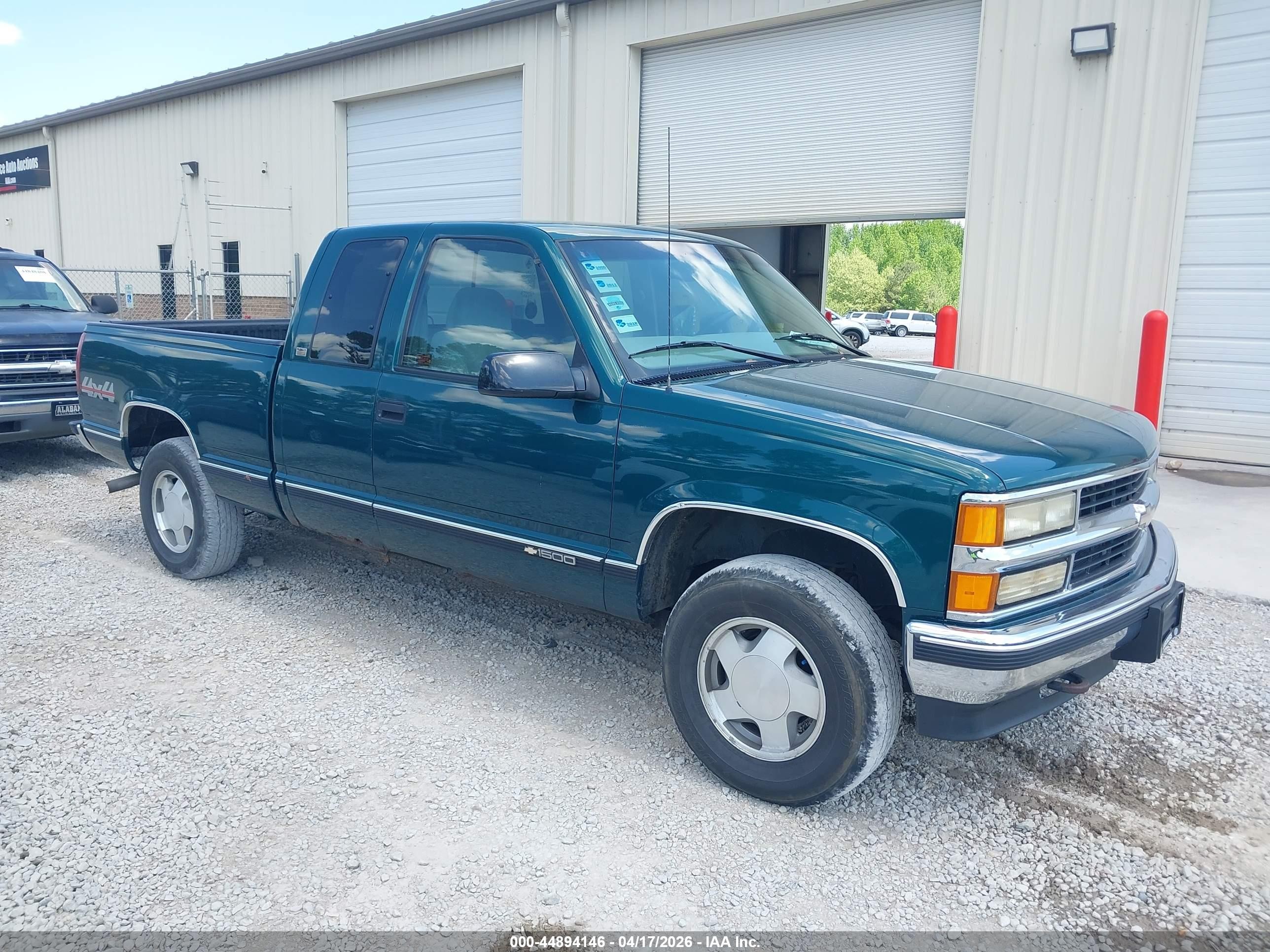 1997 Chevrolet K1500 Fleetside Green vin: 2GCEK19R8V1162140