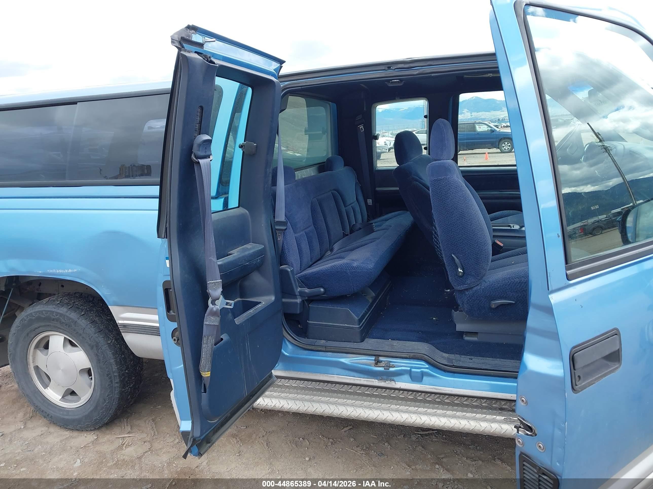 1997 Chevrolet K1500 Fleetside Blue vin: 2GCEK19R8V1180864