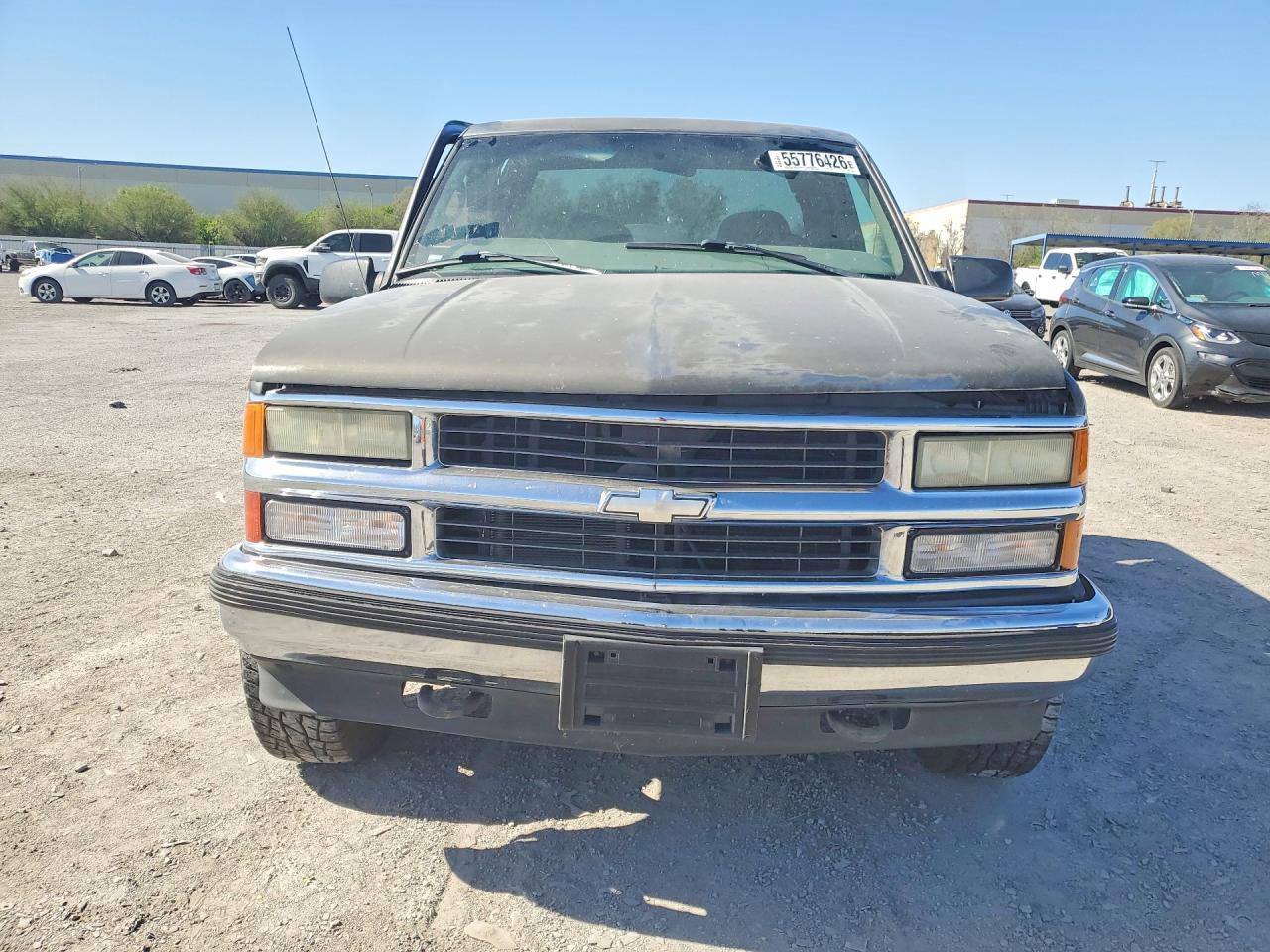 1998 Chevrolet Gmt-400 K1500 White vin: 2GCEK19R8W1247027