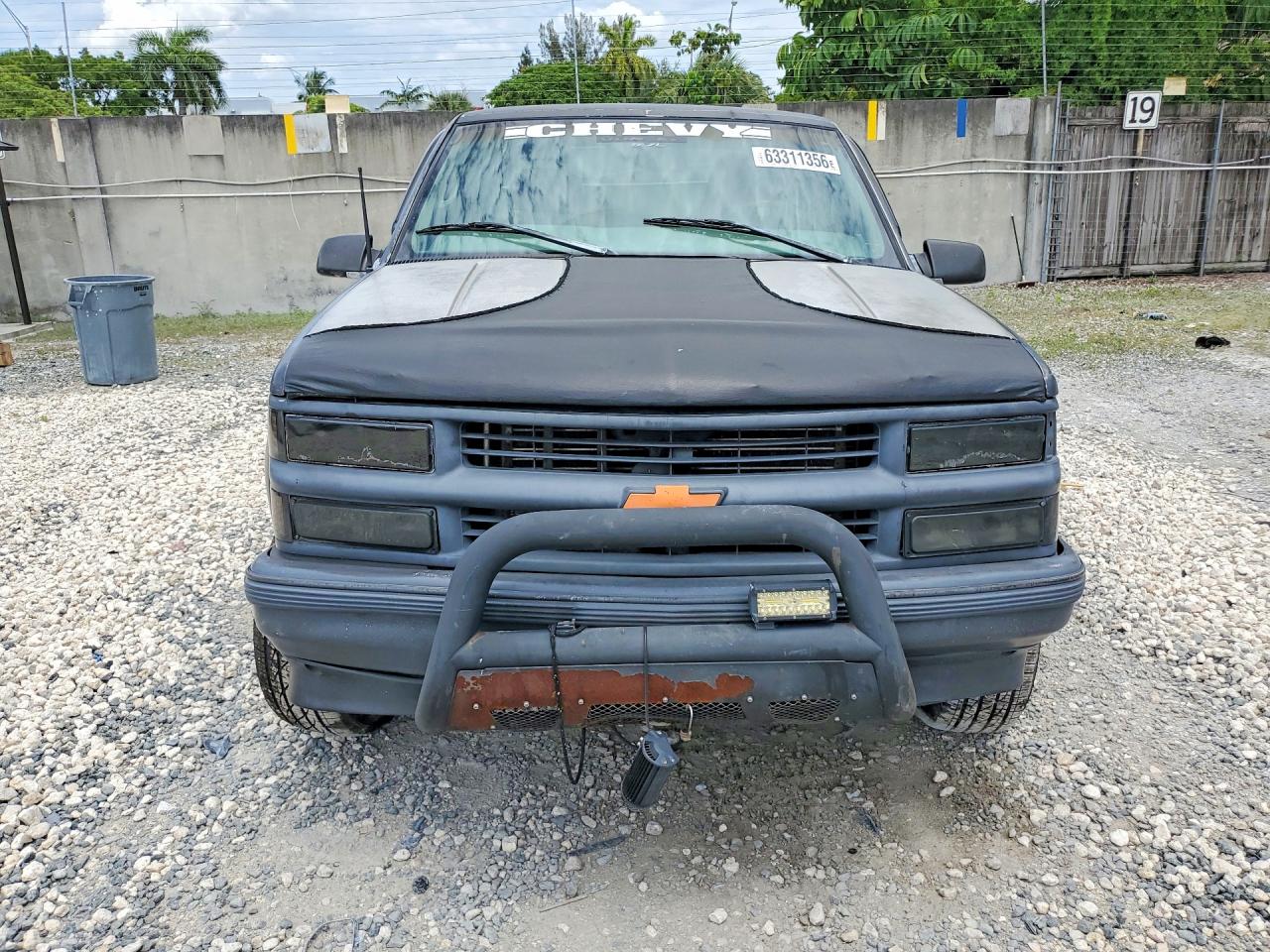 1998 Chevrolet Gmt-400 K1500 Two Tone vin: 2GCEK19R8W1276253
