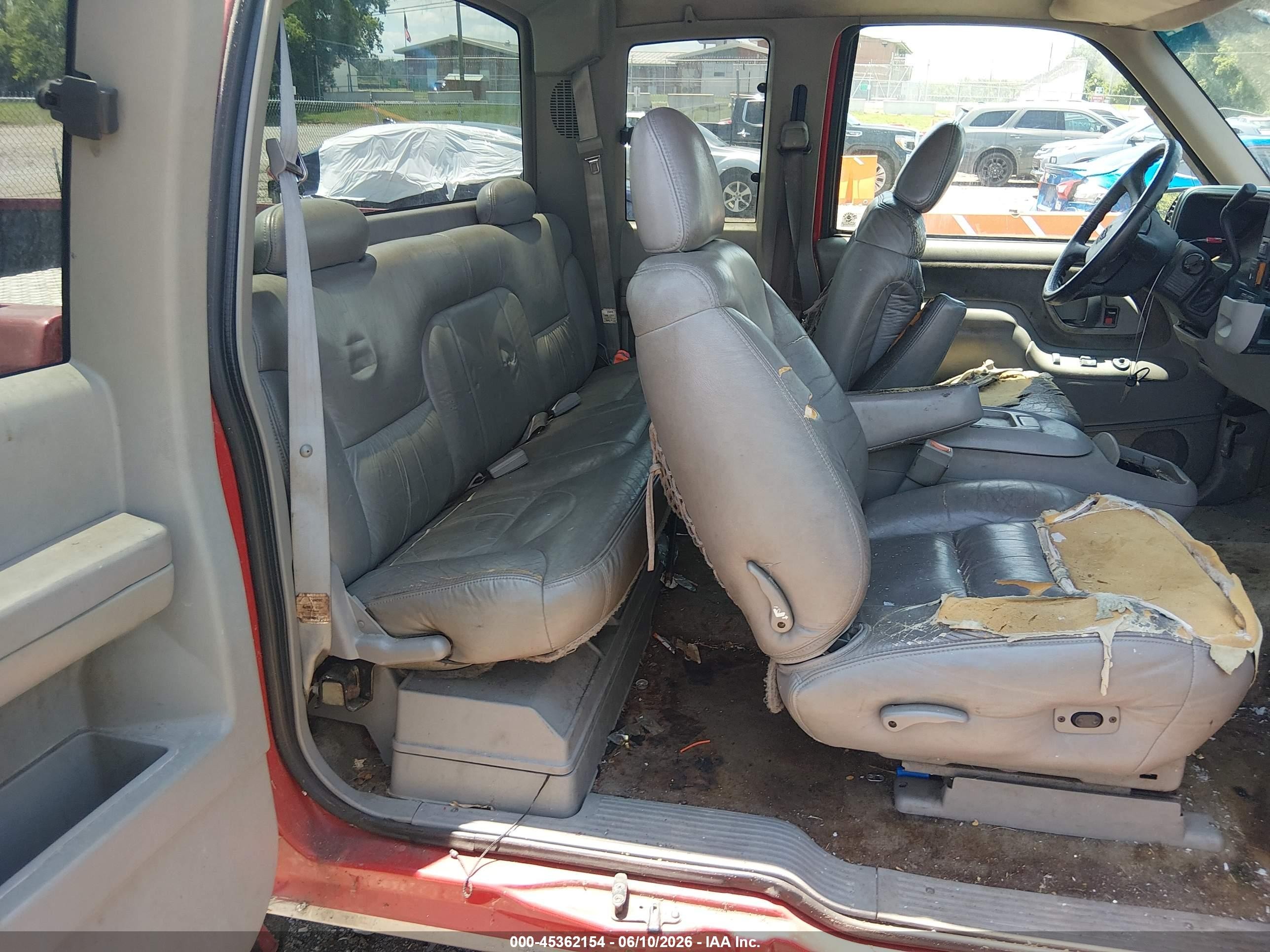1998 Chevrolet C/k 1500 Fleetside Red vin: 2GCEK19R9W1141038