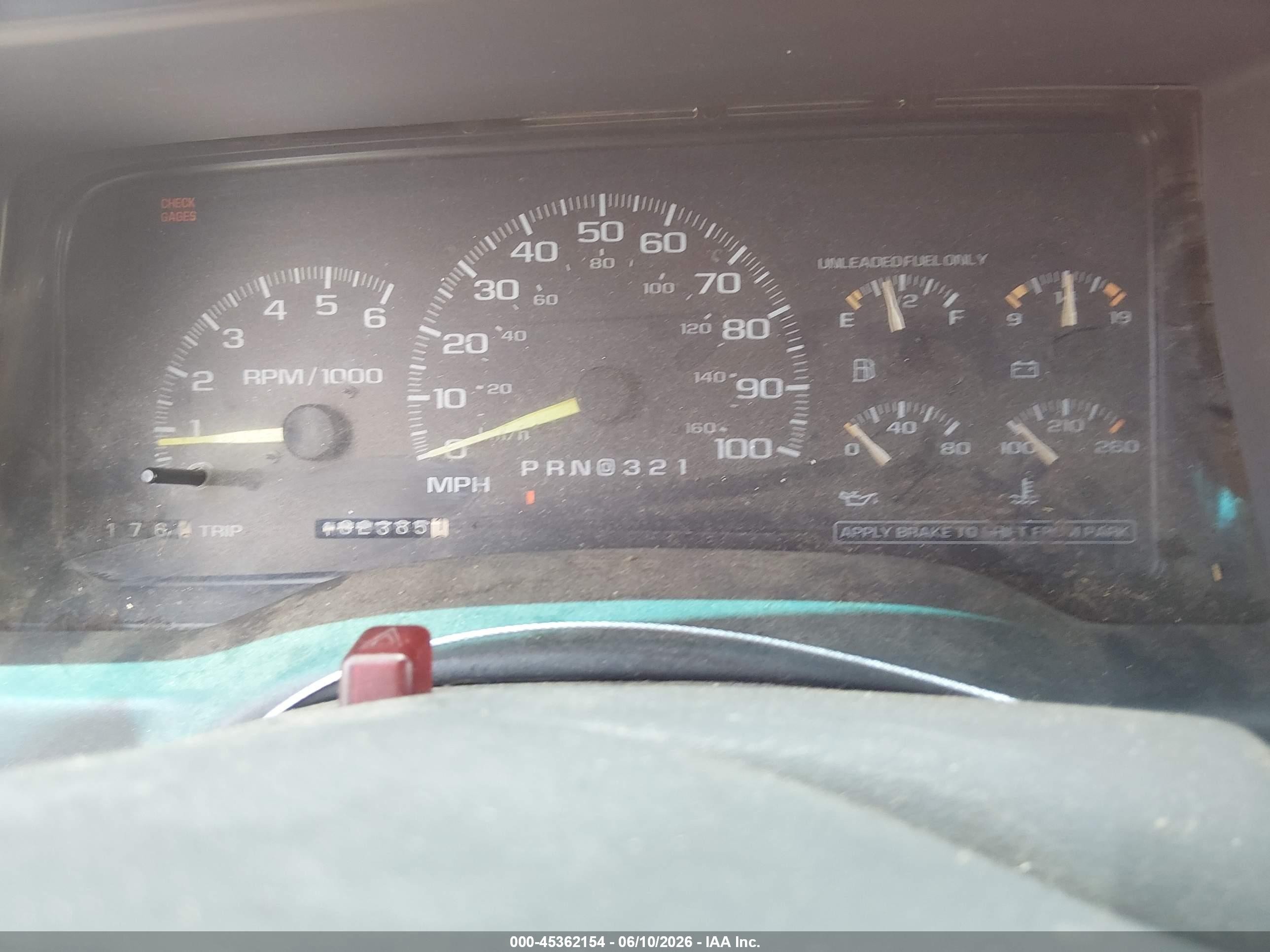 1998 Chevrolet C/k 1500 Fleetside Red vin: 2GCEK19R9W1141038