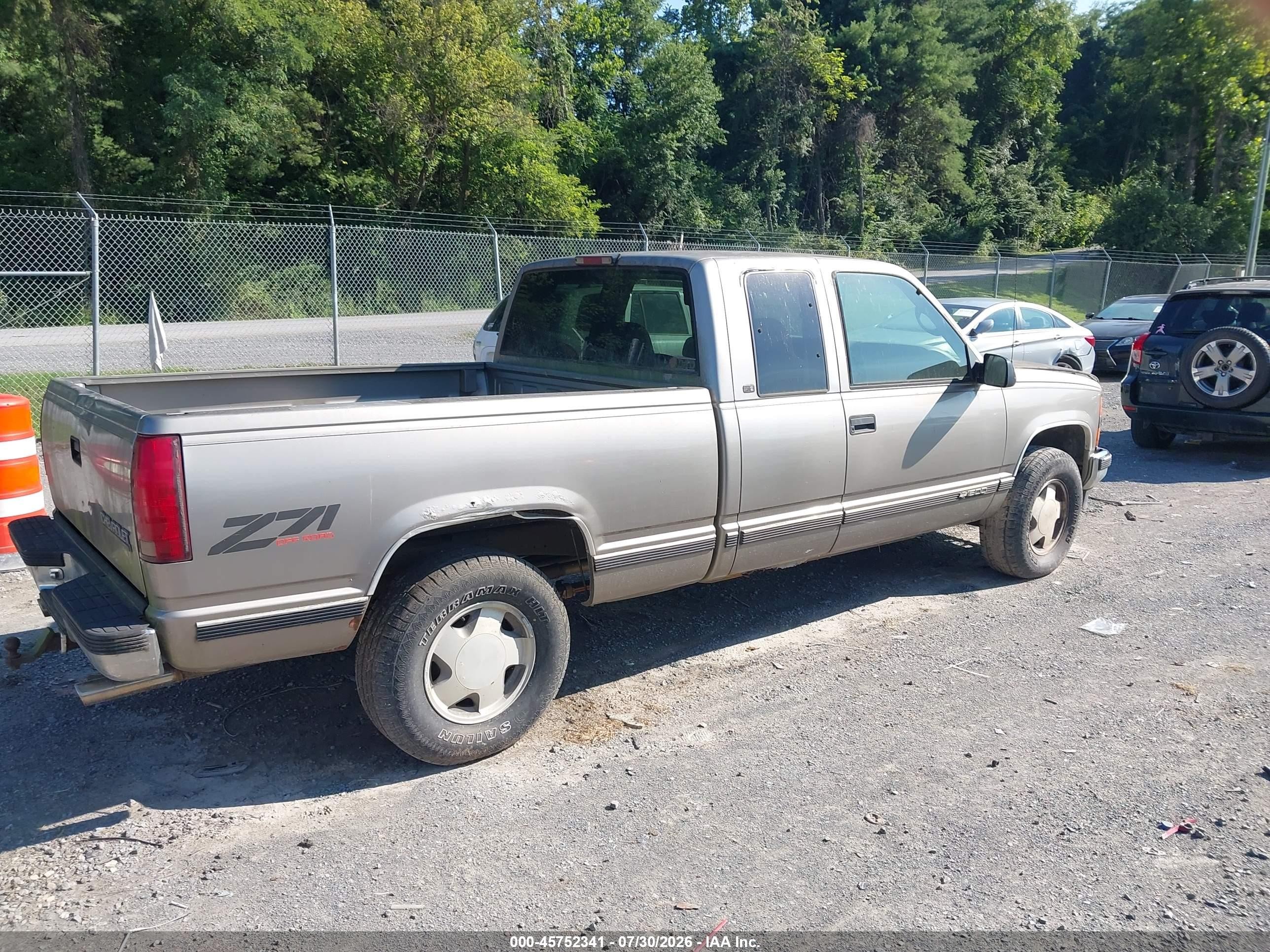 1998 Chevrolet C/k 1500 Fleetside Золотой vin: 2GCEK19R9W1276312