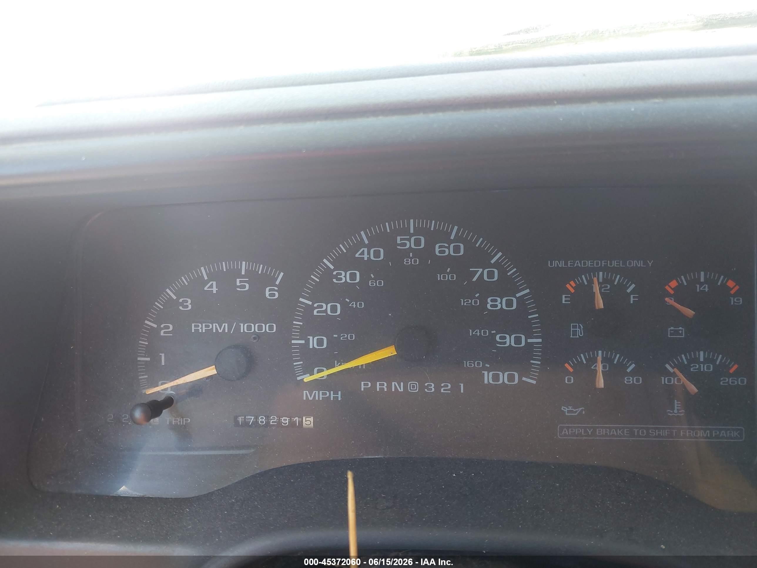 1997 Chevrolet K1500 Fleetside Red vin: 2GCEK19RXV1163211