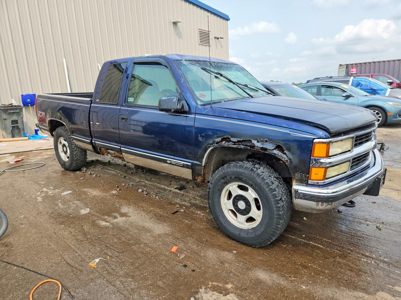 1998 Chevrolet Gmt-400 K1500 Blue vin: 2GCEK19RXW1143963
