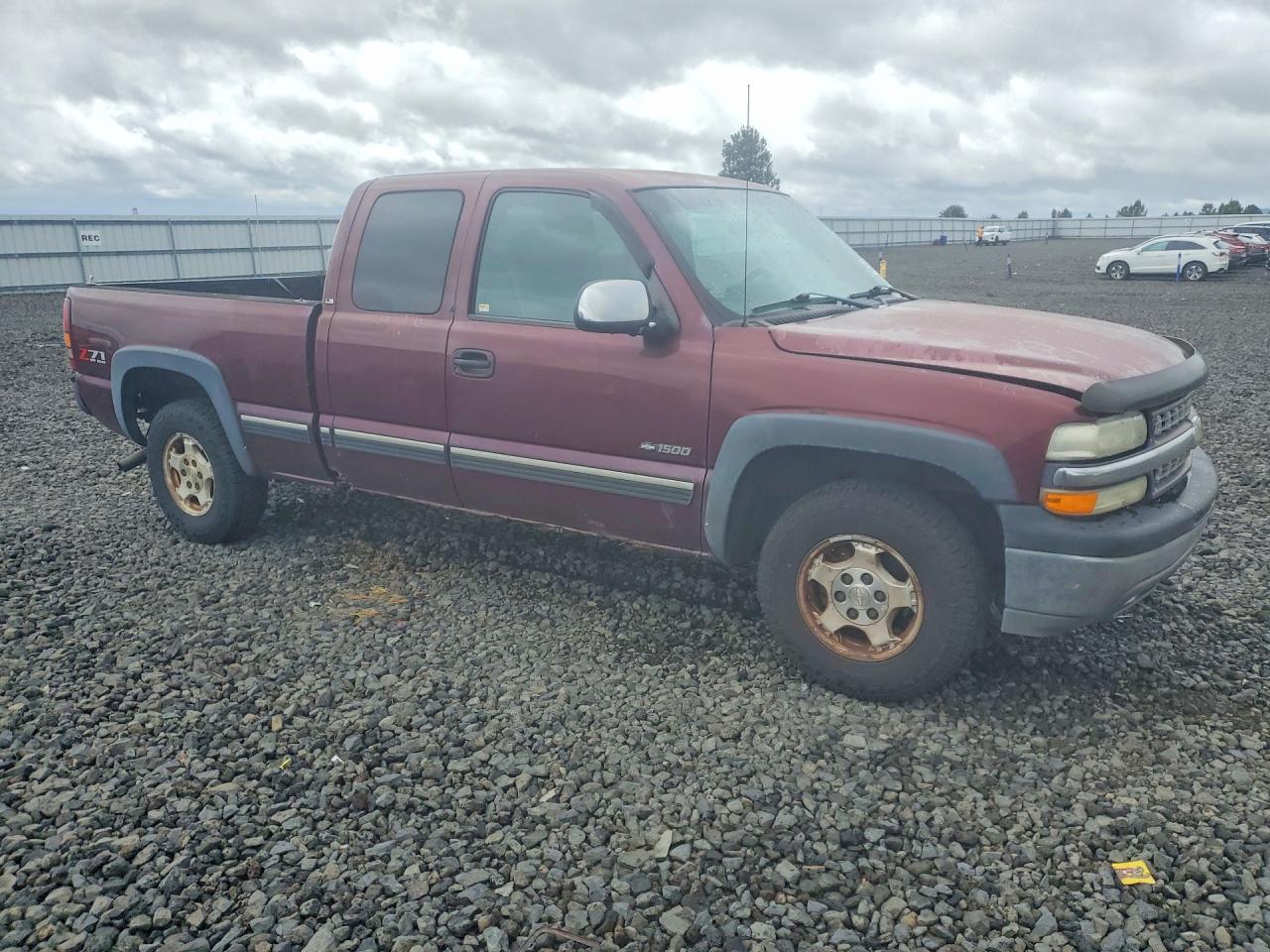2001 Chevrolet Silverado K1500 Burgundy vin: 2GCEK19T011279426