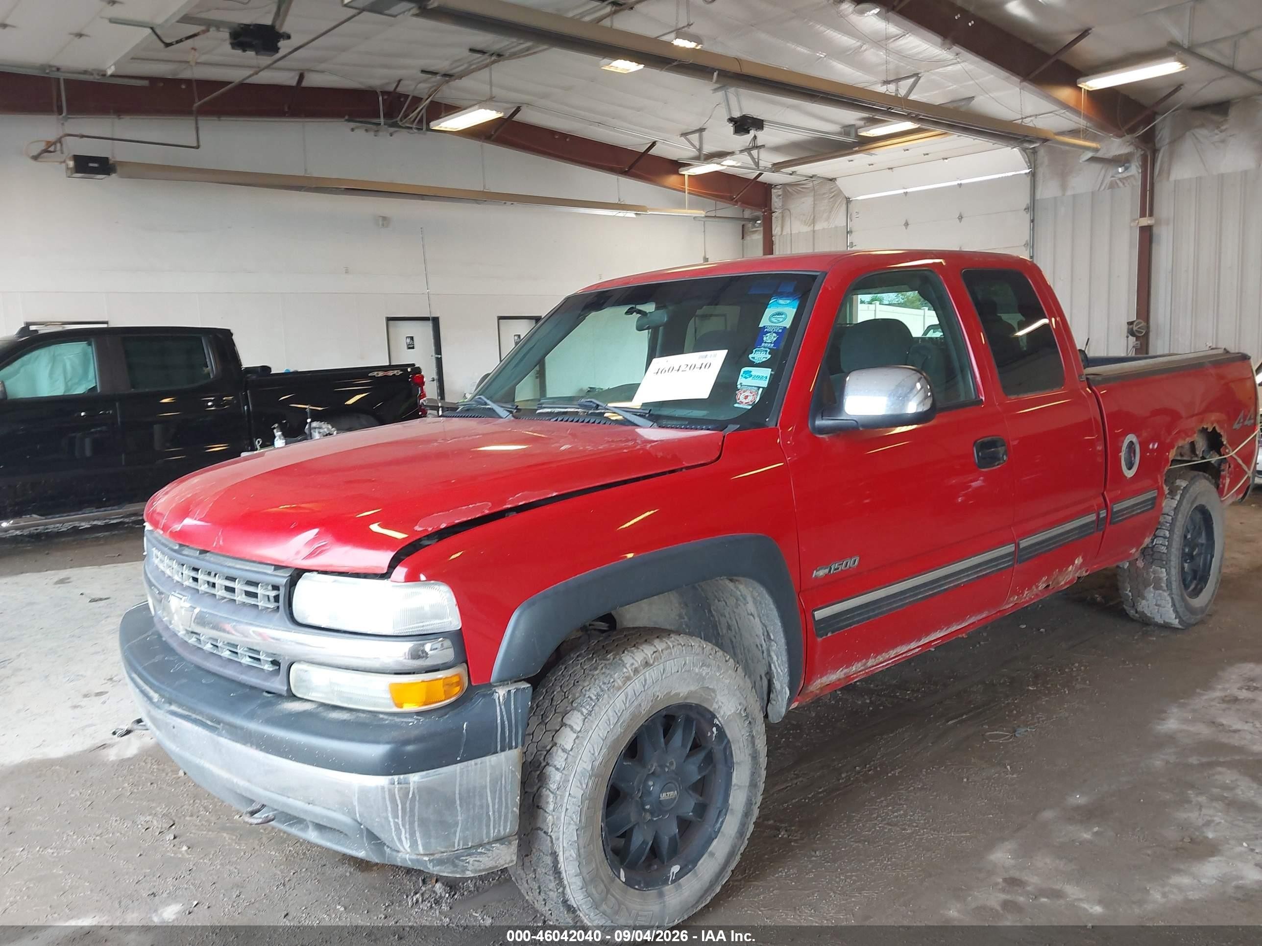 2002 Chevrolet Silverado 1500 Ls/lt Red vin: 2GCEK19T021145808