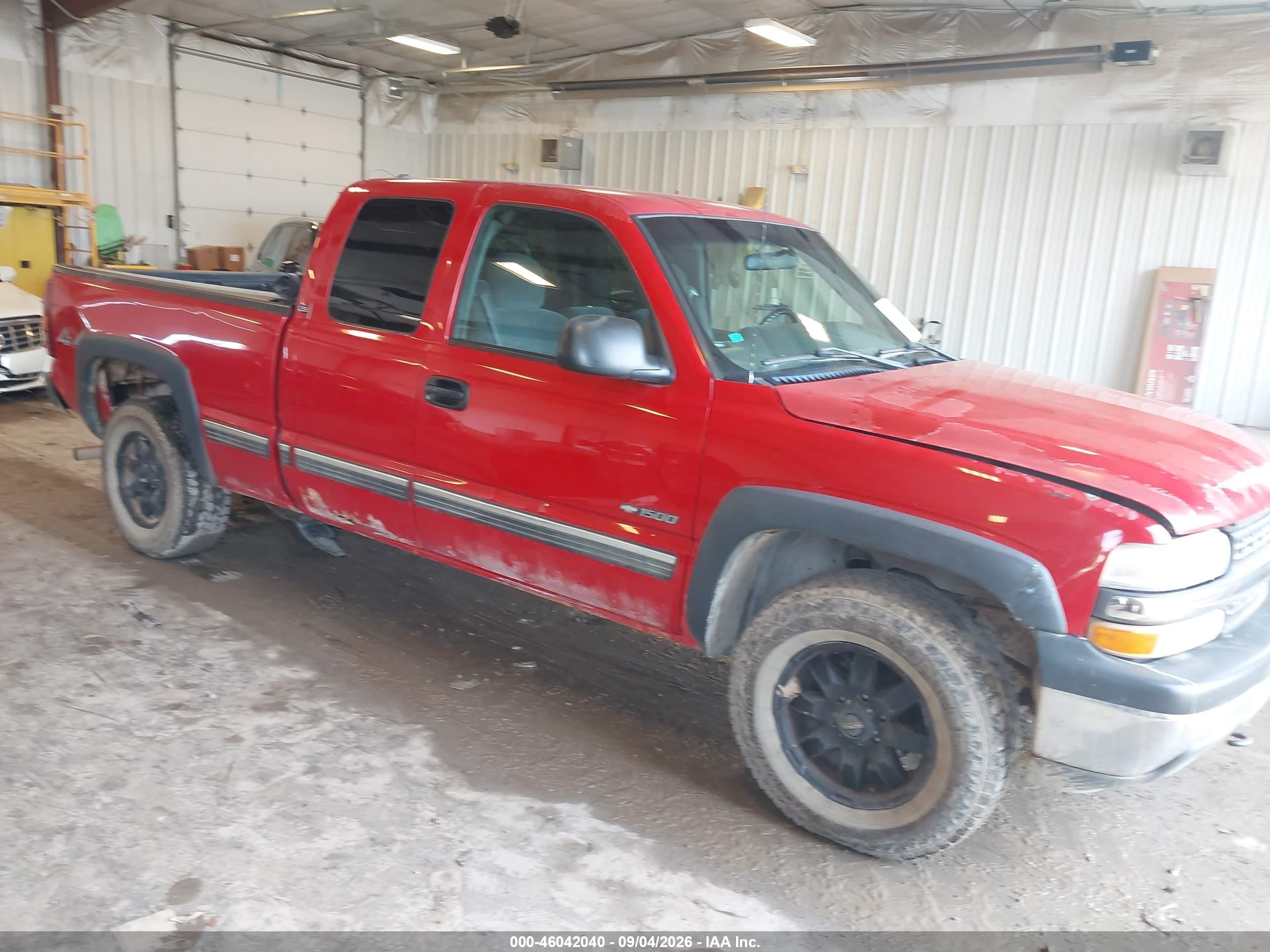 2002 Chevrolet Silverado 1500 Ls/lt Red vin: 2GCEK19T021145808