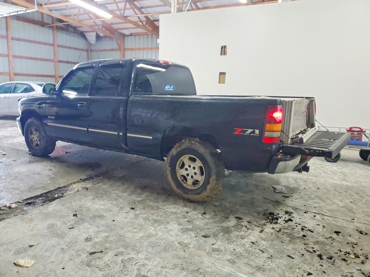 2002 Chevrolet Silverado Unknown Black vin: 2GCEK19T021176346