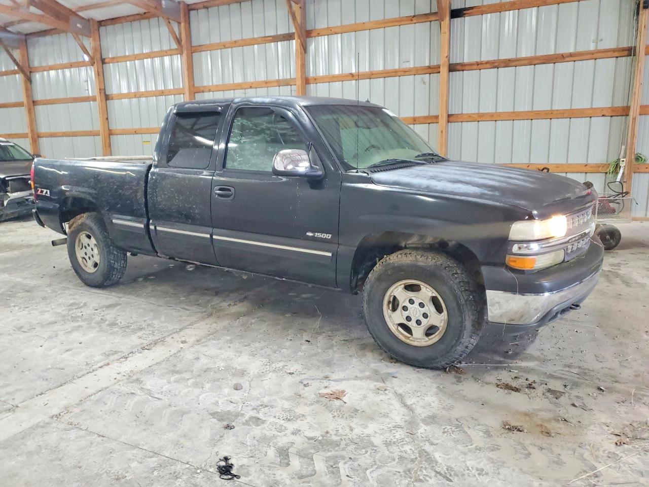 2002 Chevrolet Silverado Unknown Black vin: 2GCEK19T021176346