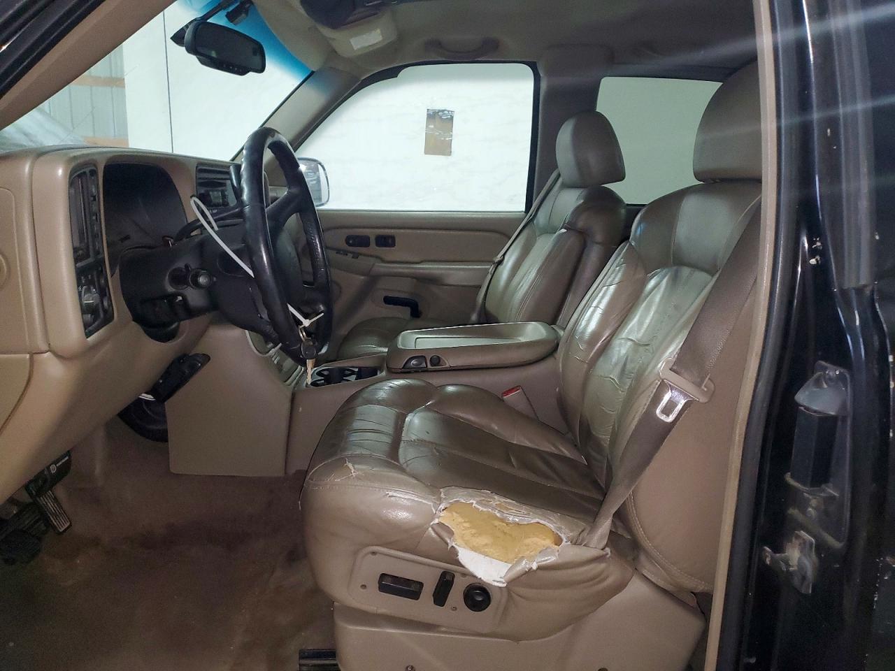 2002 Chevrolet Silverado Unknown Black vin: 2GCEK19T021176346
