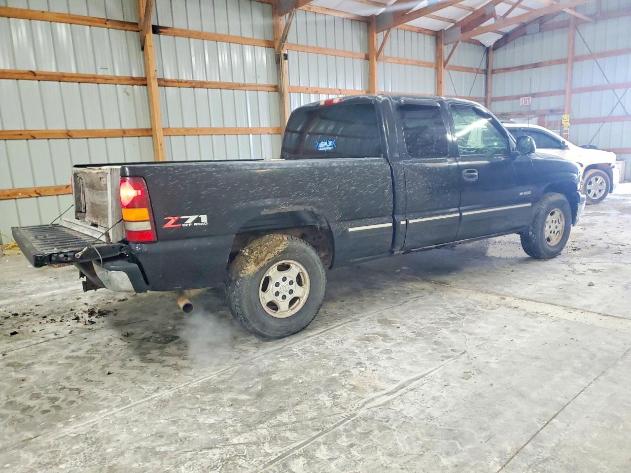 2002 Chevrolet Silverado Unknown Black vin: 2GCEK19T021176346