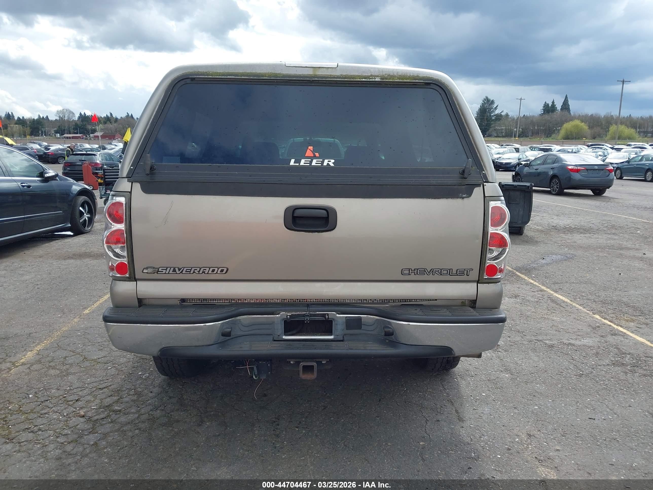 2003 Chevrolet Silverado 1500 Ls Серебряный vin: 2GCEK19T031104810
